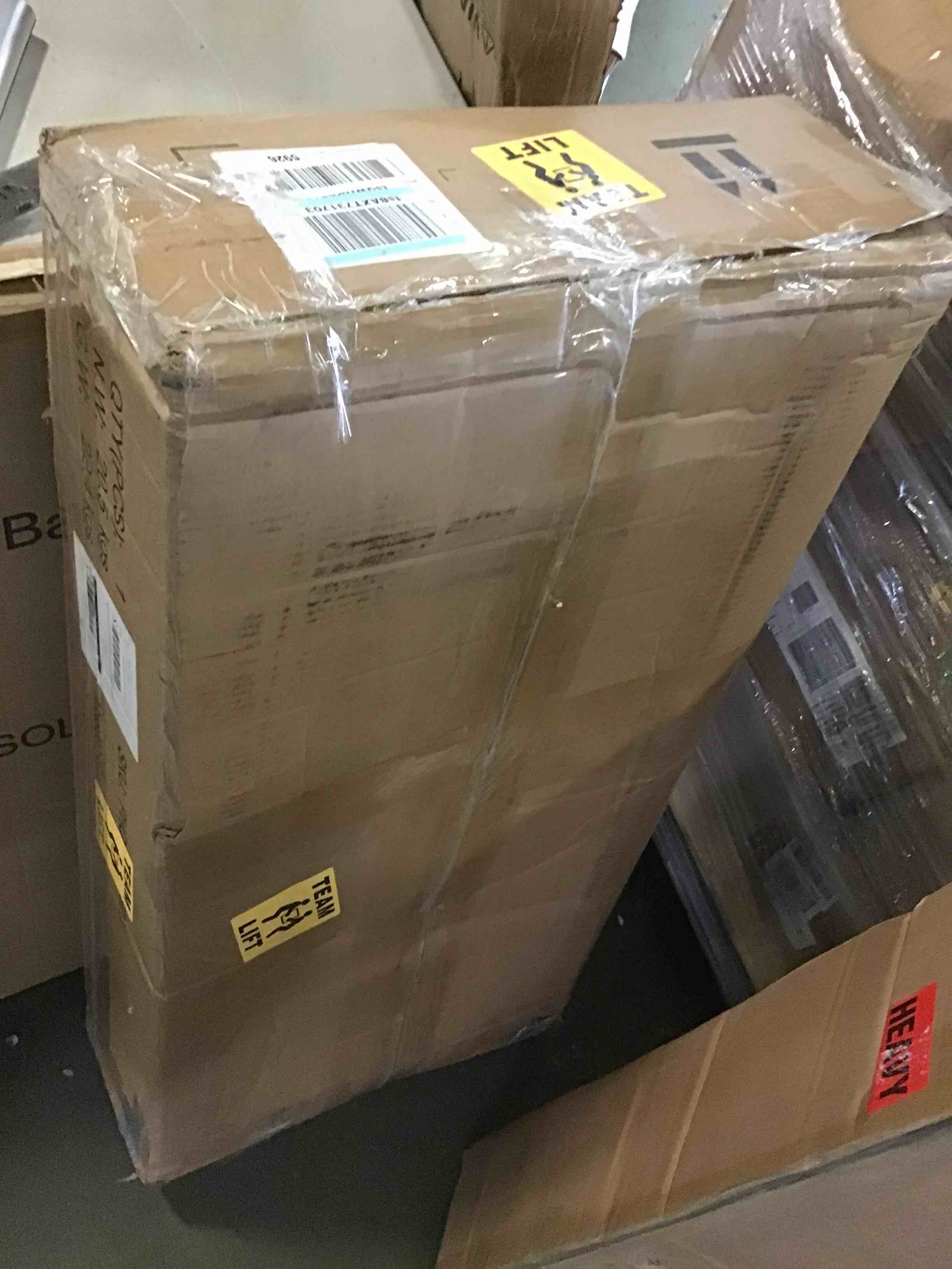 https://s3.amazonaws.com/lotting-images-prod/bidfta/YEL5597302_1696270822944.jpeg