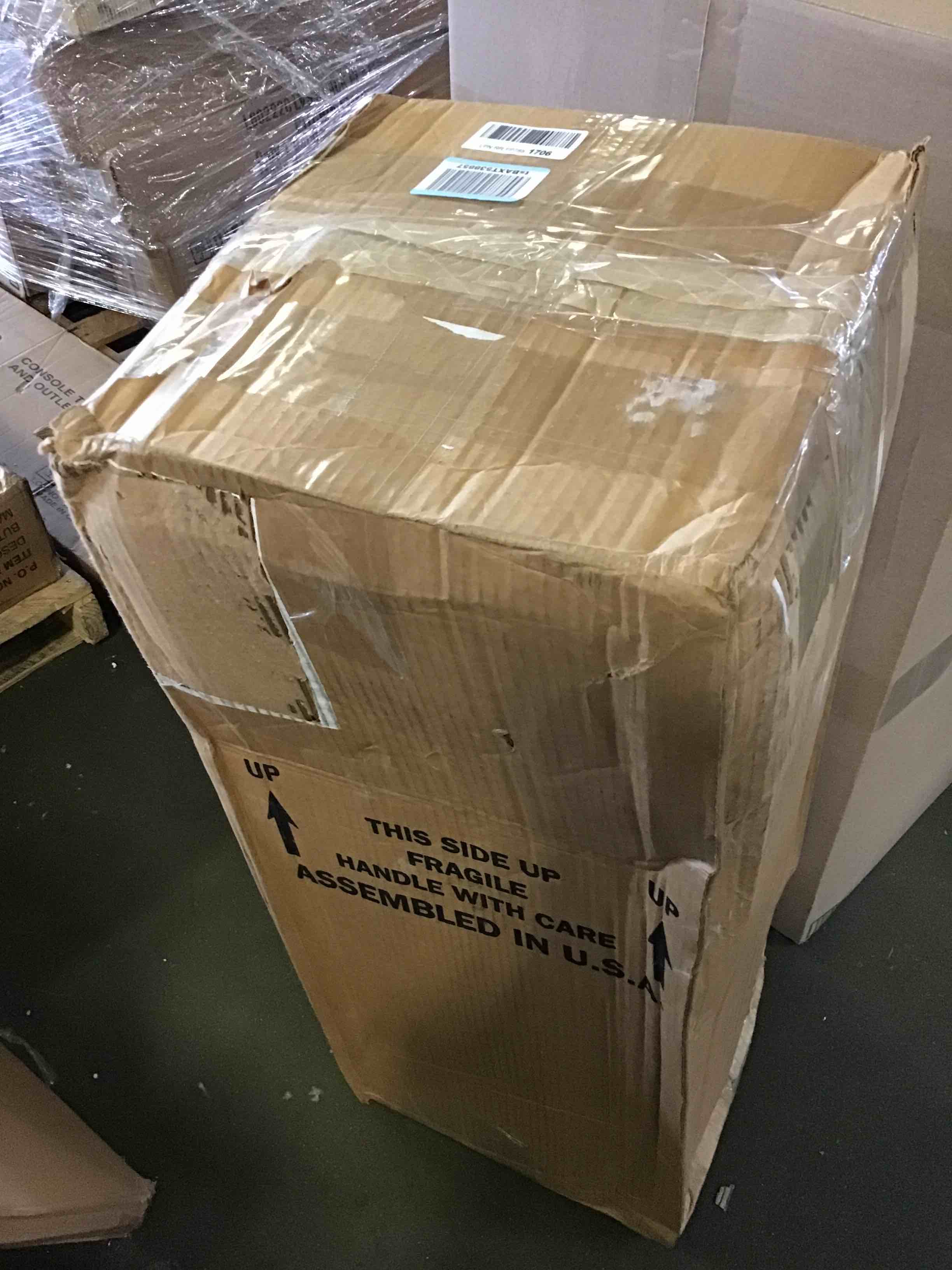 https://s3.amazonaws.com/lotting-images-prod/bidfta/YEL5597309_1696271588730.jpeg