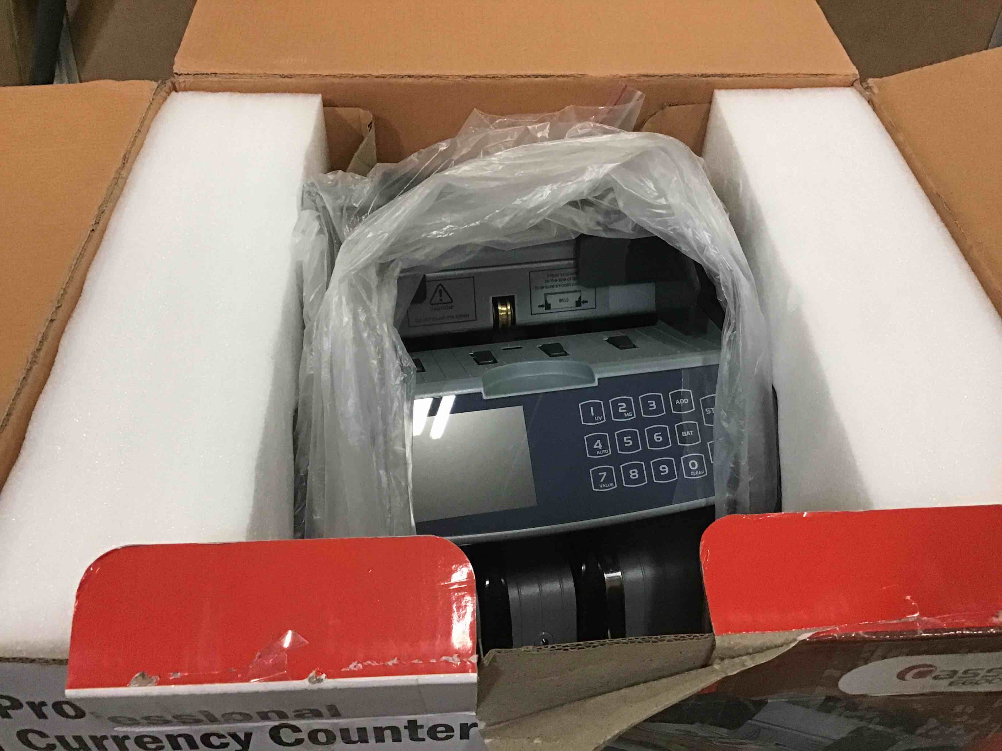 https://s3.amazonaws.com/lotting-images-prod/bidfta/YEL5598561_1695900905795.jpeg