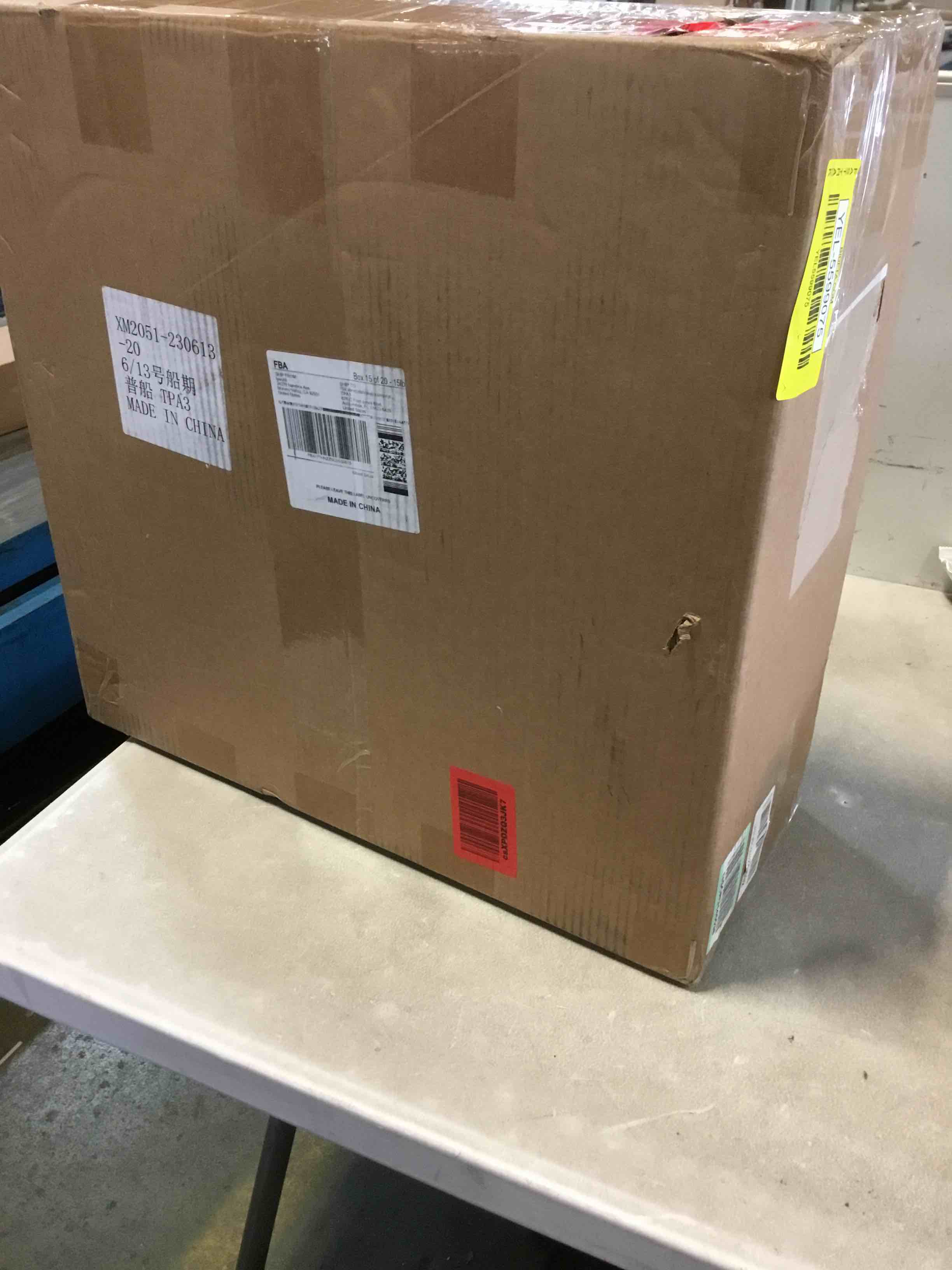 https://s3.amazonaws.com/lotting-images-prod/bidfta/YEL5599075_1697227645498.jpeg