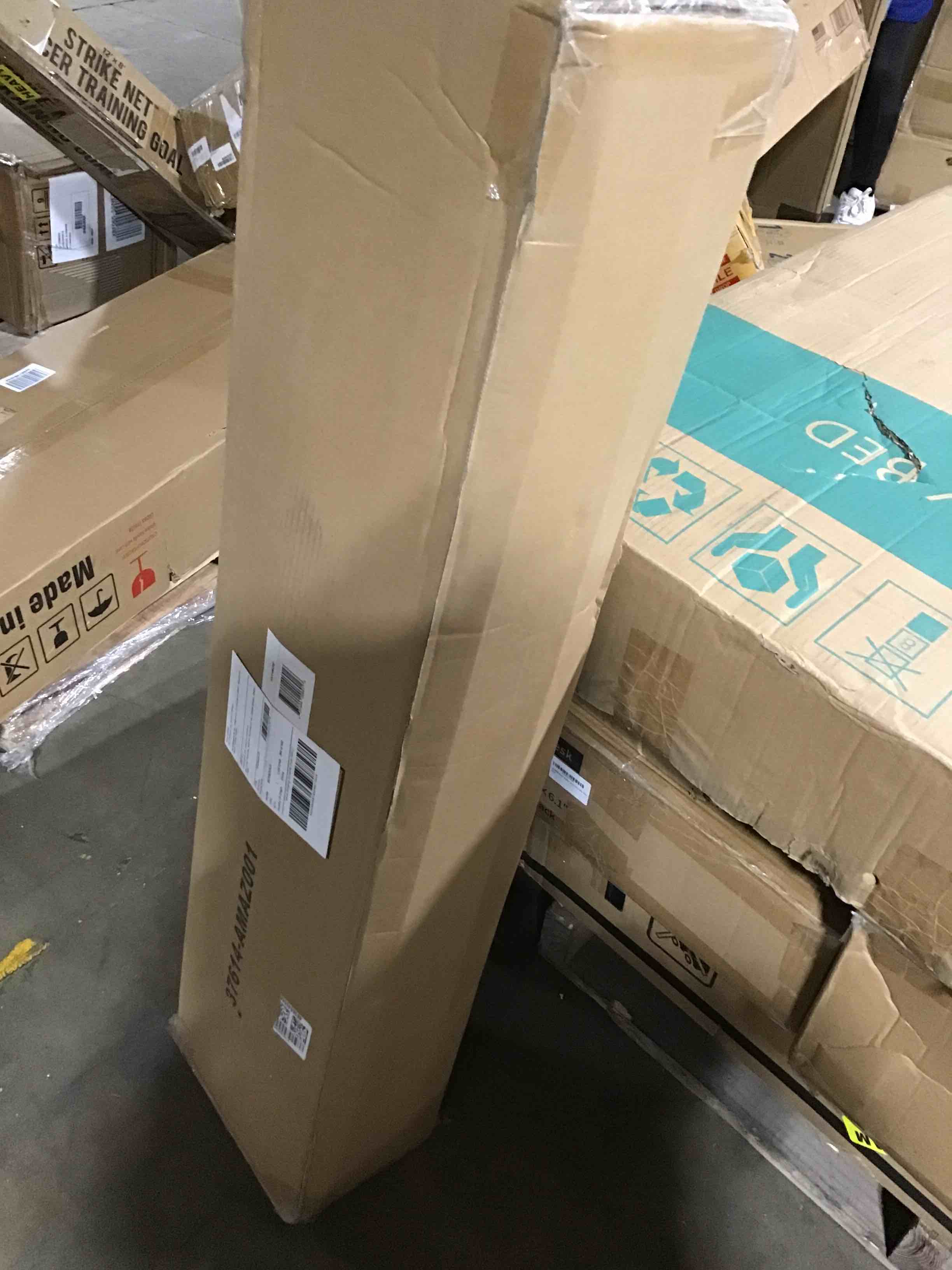 https://s3.amazonaws.com/lotting-images-prod/bidfta/YEL5601057_1706026832664.jpeg