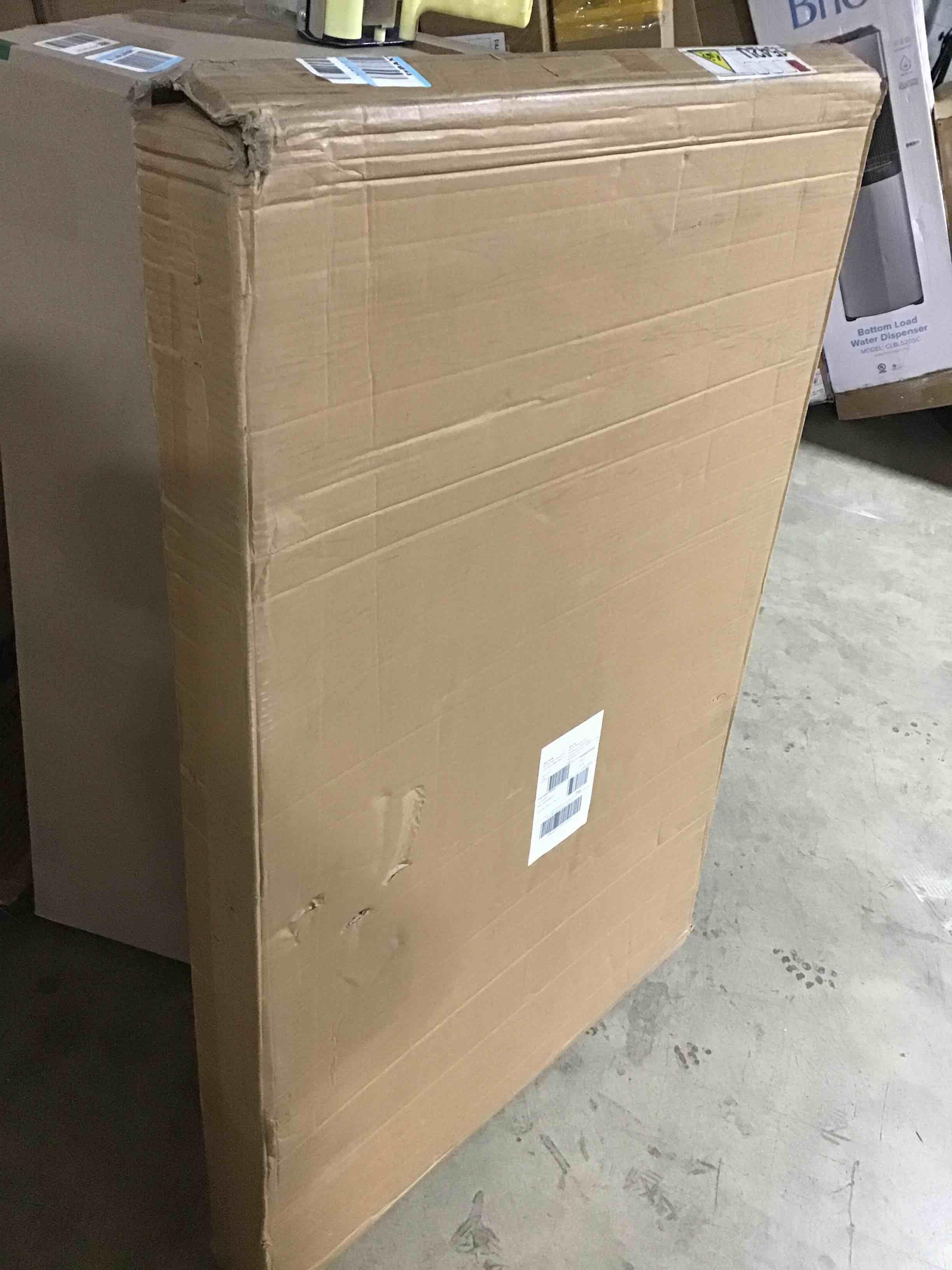 https://s3.amazonaws.com/lotting-images-prod/bidfta/YEL5603536_1707484474918.jpeg