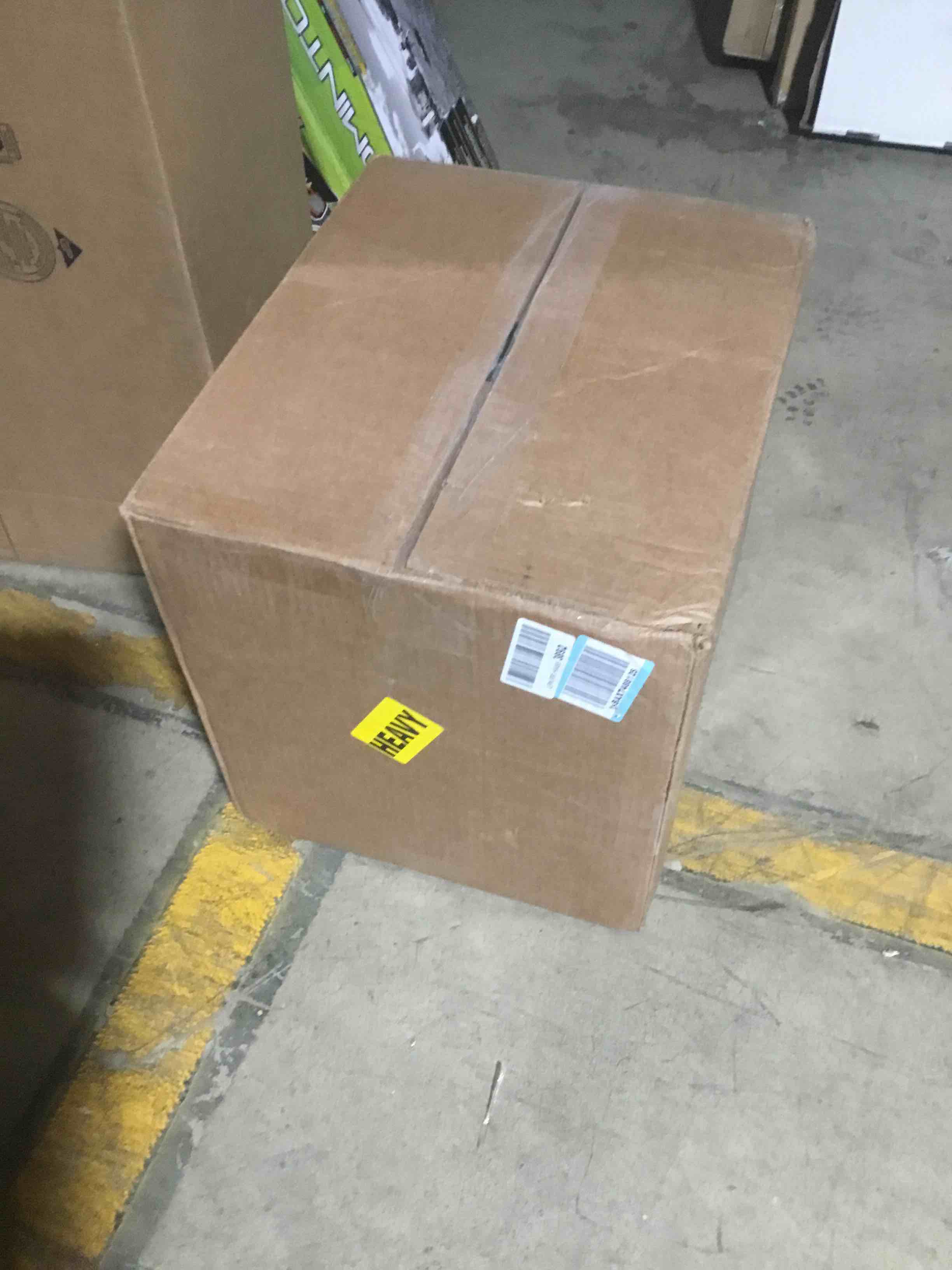 https://s3.amazonaws.com/lotting-images-prod/bidfta/YEL5604148_1708527584225.jpeg