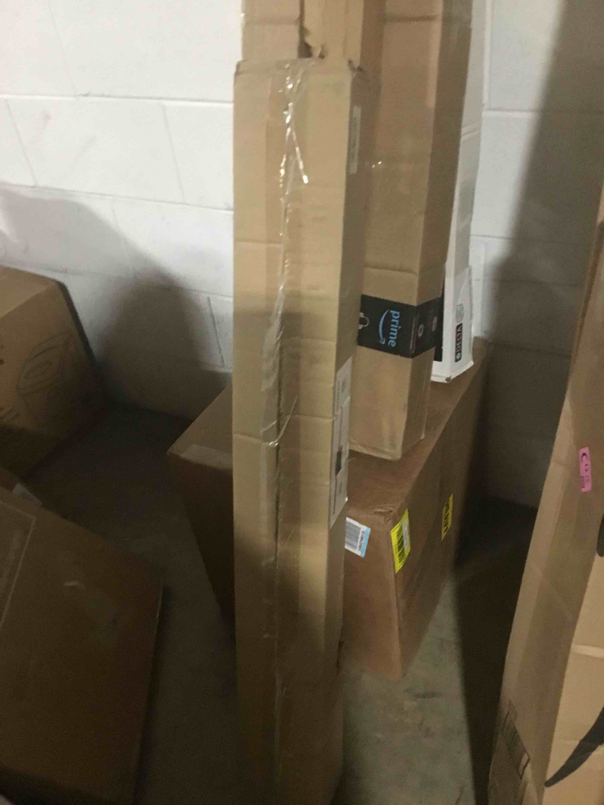 https://s3.amazonaws.com/lotting-images-prod/bidfta/YEL5604152_1708527817471.jpeg