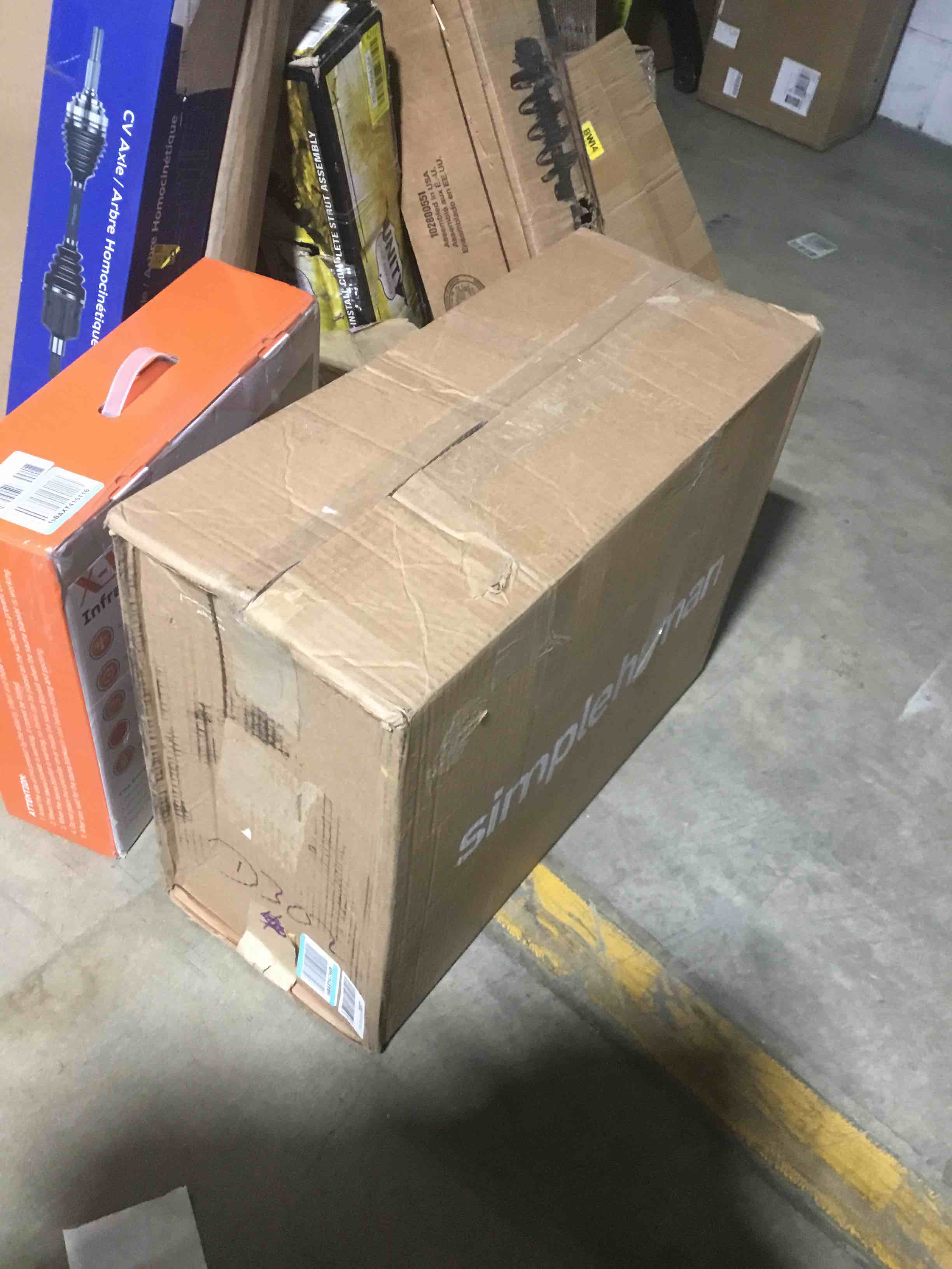 https://s3.amazonaws.com/lotting-images-prod/bidfta/YEL5604172_1708529437562.jpeg