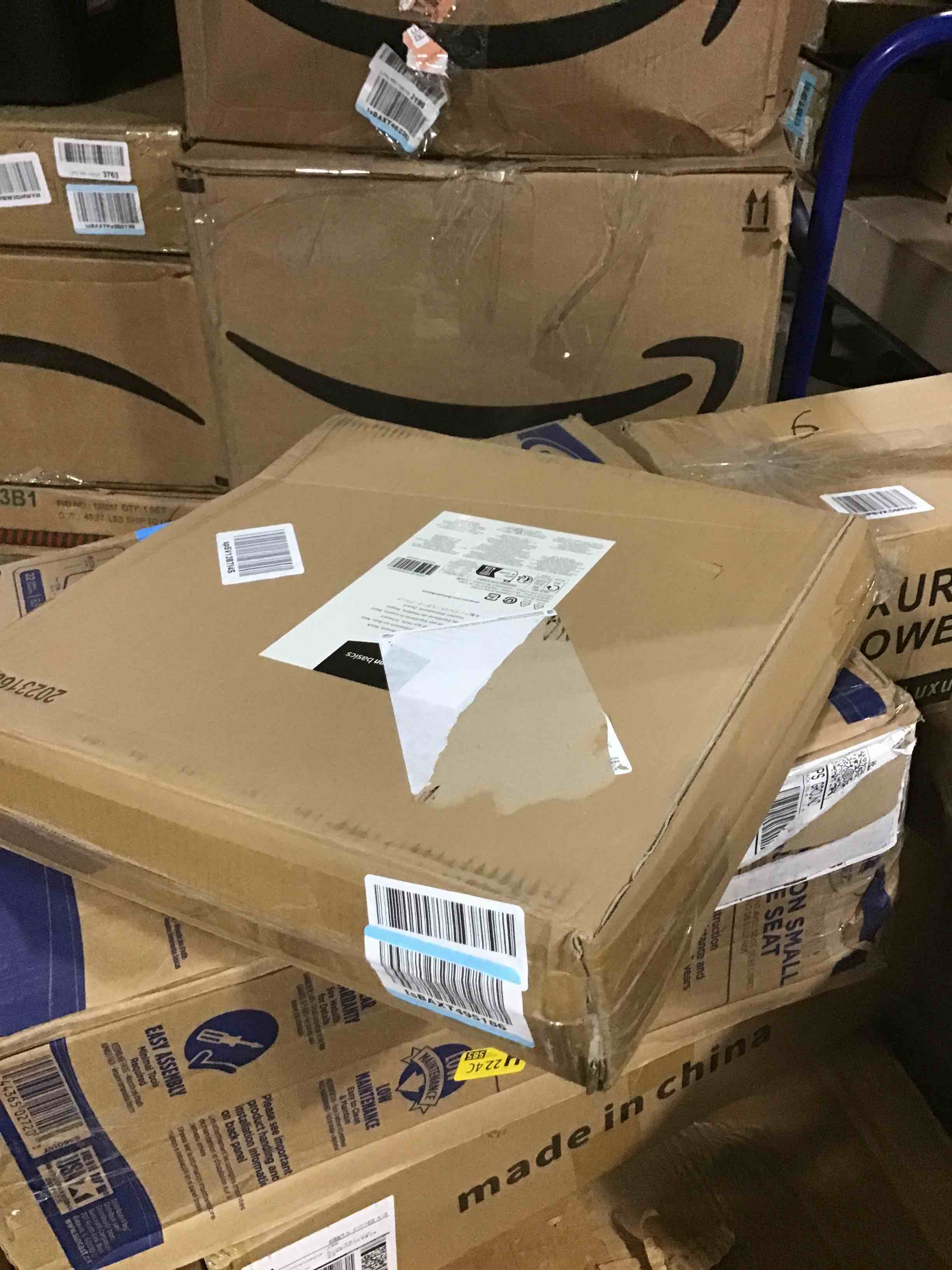 https://s3.amazonaws.com/lotting-images-prod/bidfta/YEL5605491_1707930586106.jpeg