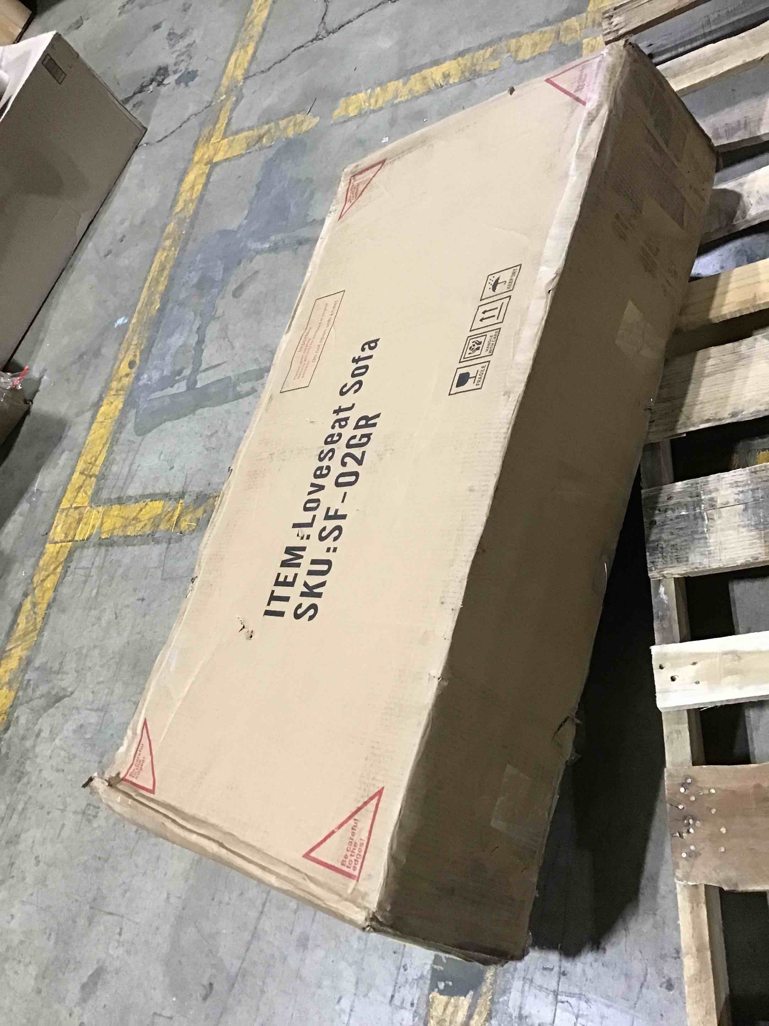 https://s3.amazonaws.com/lotting-images-prod/bidfta/YEL5605507_1707931648540.jpeg