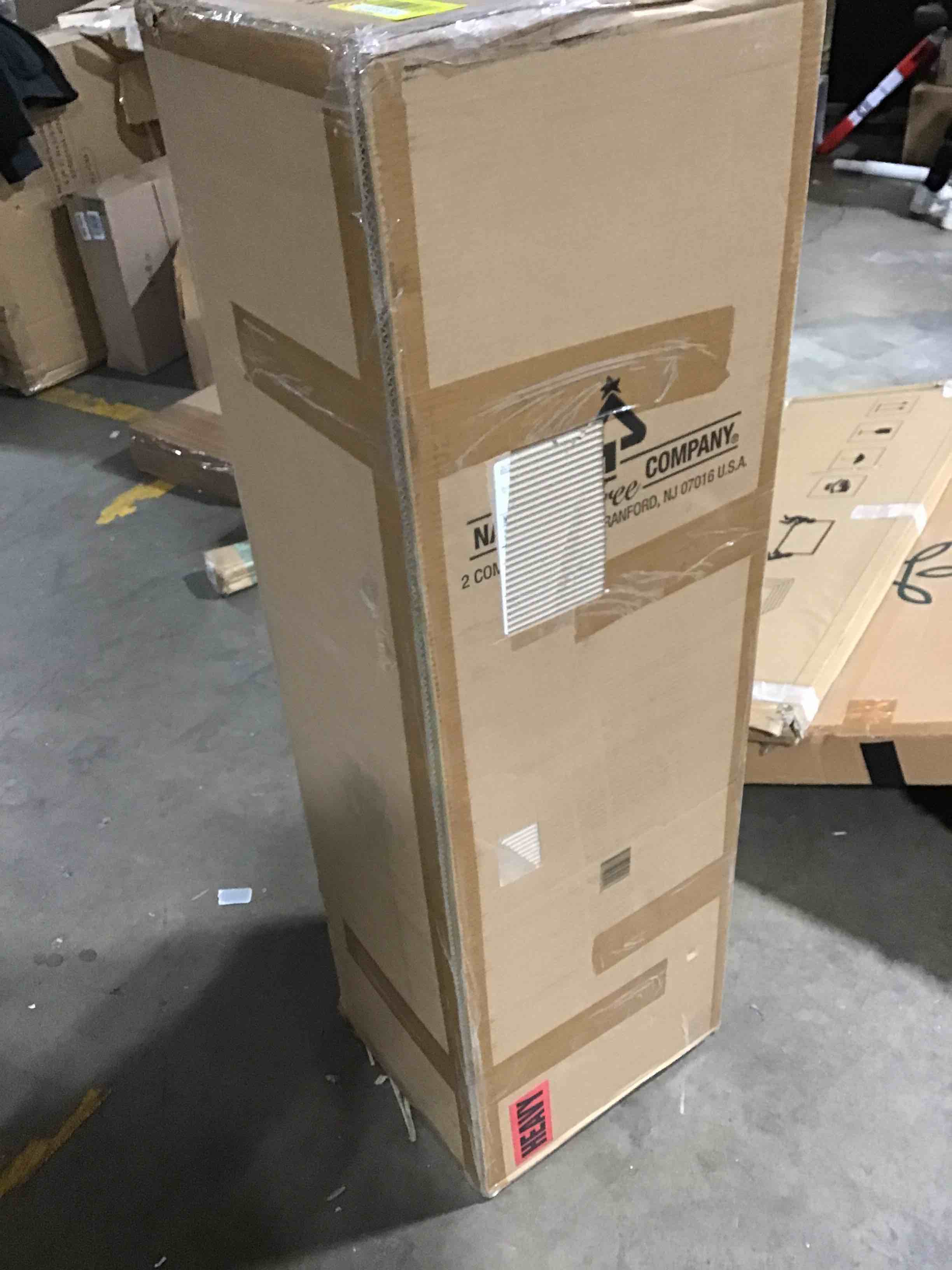 https://s3.amazonaws.com/lotting-images-prod/bidfta/YEL5605577_1708015870876.jpeg