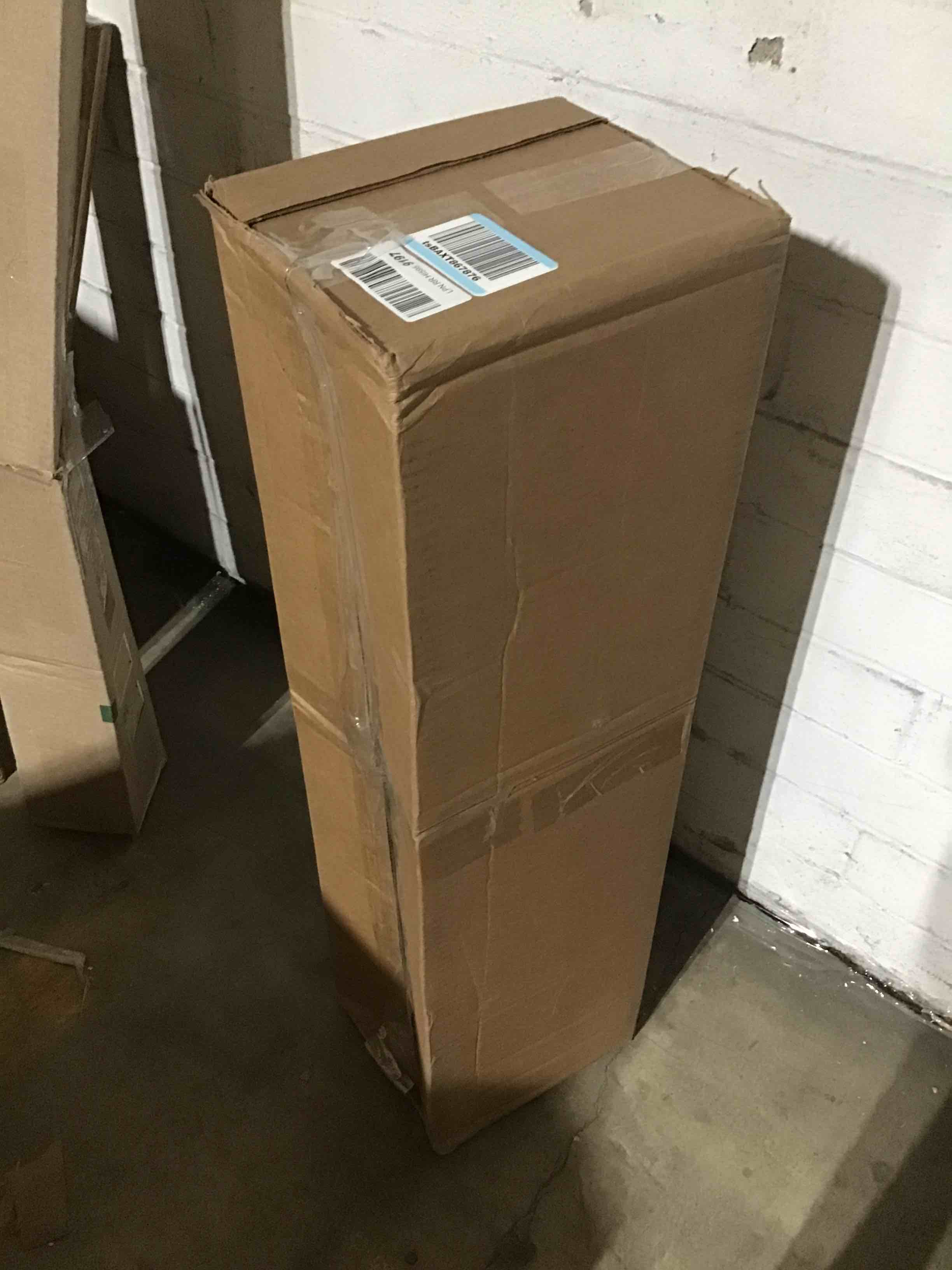 https://s3.amazonaws.com/lotting-images-prod/bidfta/YEL5606696_1705610430802.jpeg