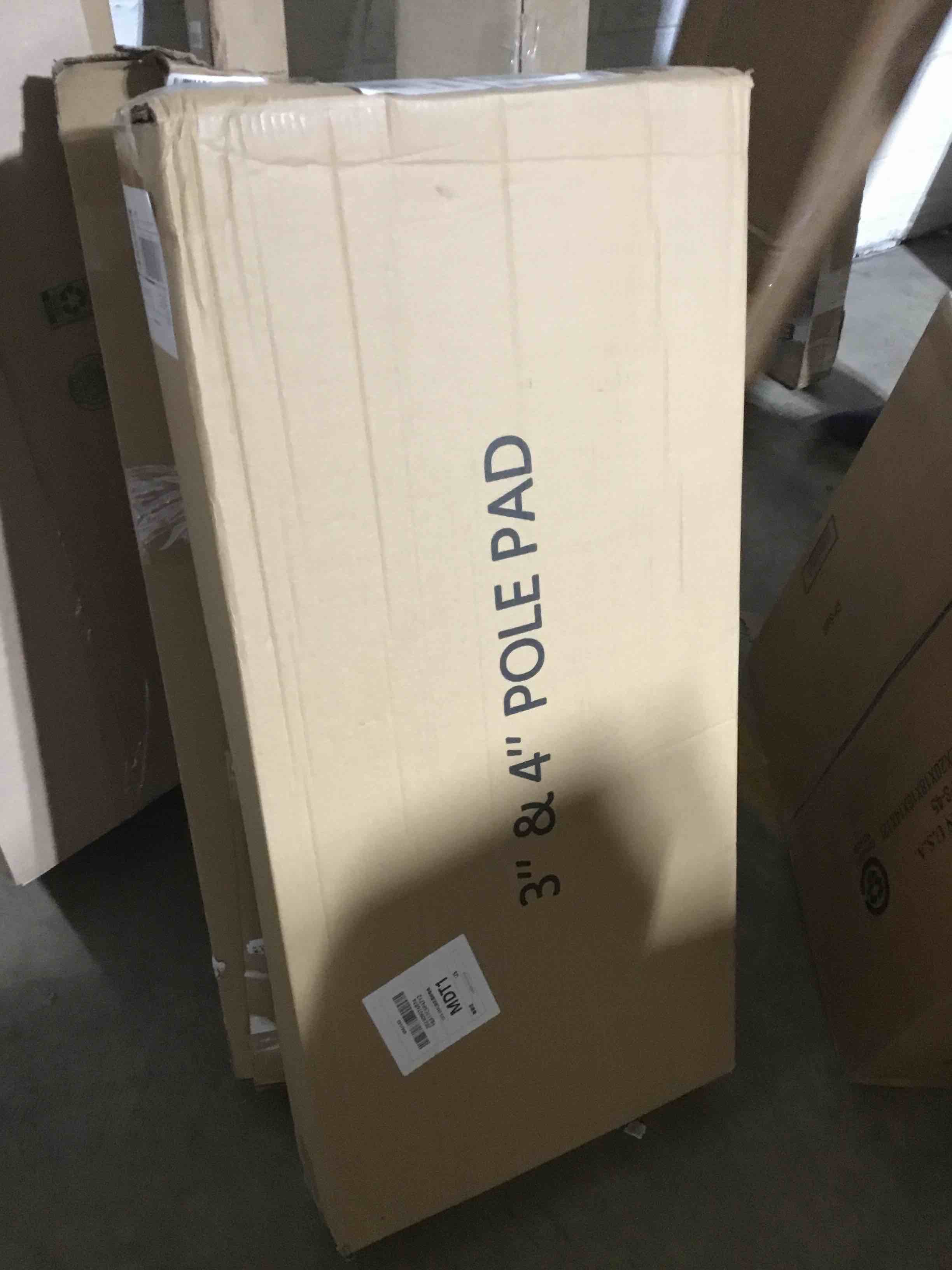 https://s3.amazonaws.com/lotting-images-prod/bidfta/YEL5606728_1705610422903.jpeg