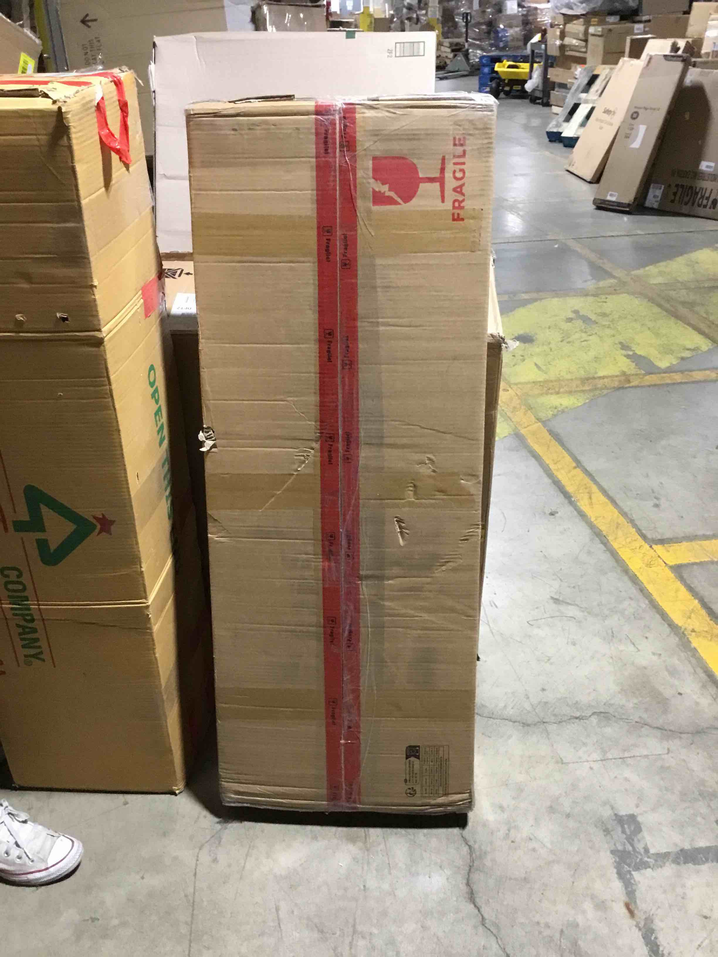 https://s3.amazonaws.com/lotting-images-prod/bidfta/YEL5608564_1706714772071.jpeg