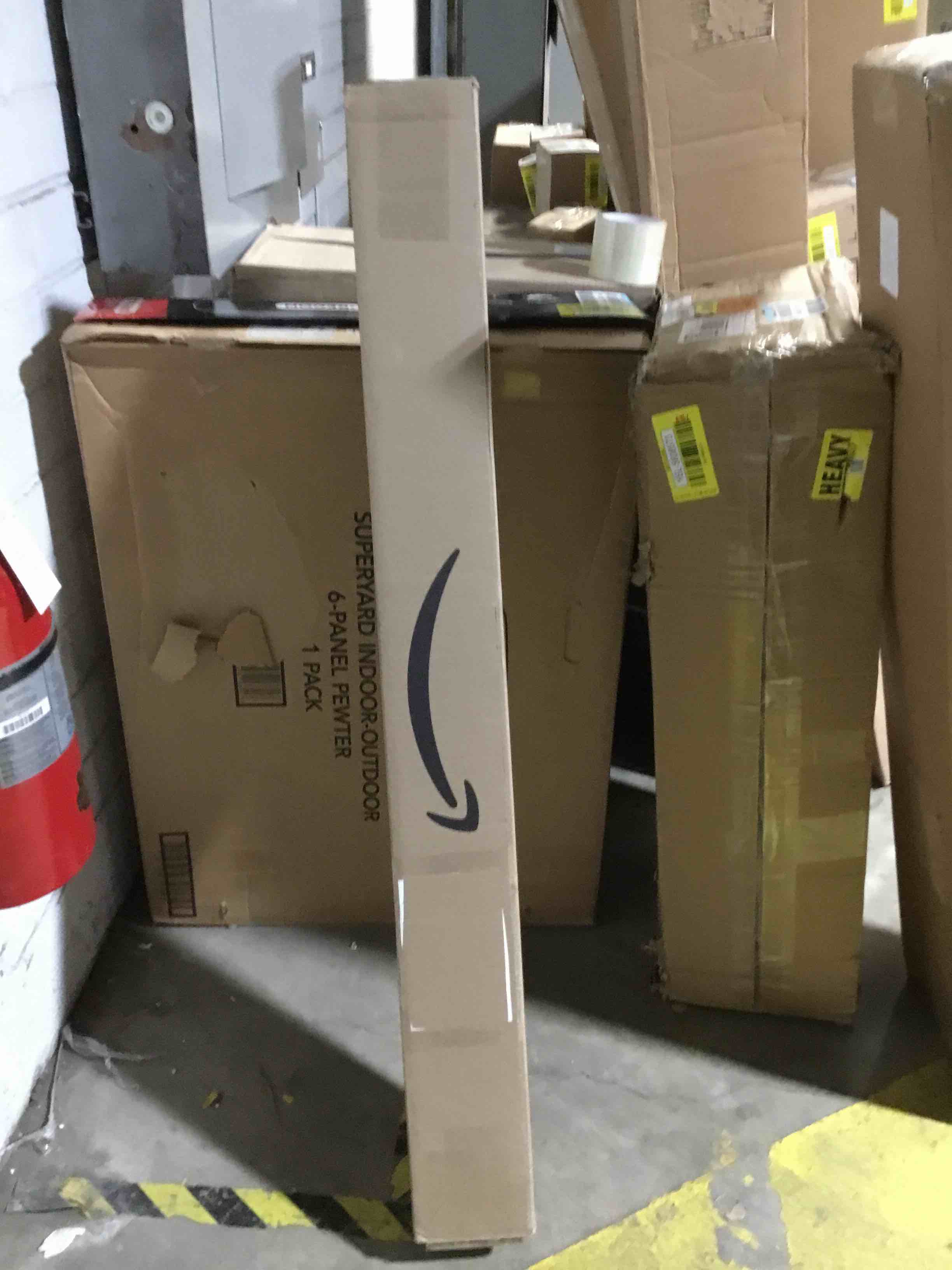 https://s3.amazonaws.com/lotting-images-prod/bidfta/YEL5608565_1706714647543.jpeg