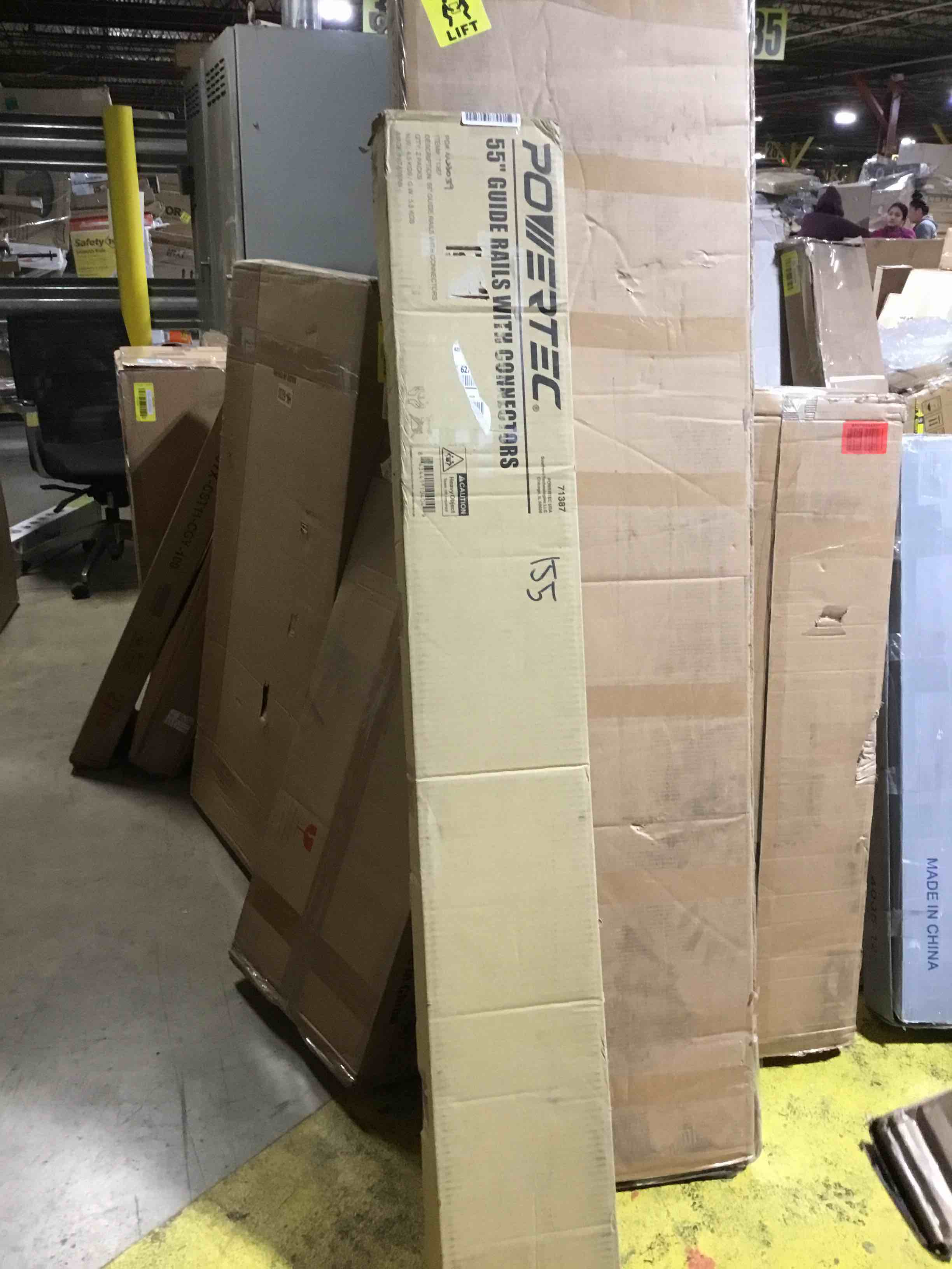 https://s3.amazonaws.com/lotting-images-prod/bidfta/YEL5608570_1706714233010.jpeg
