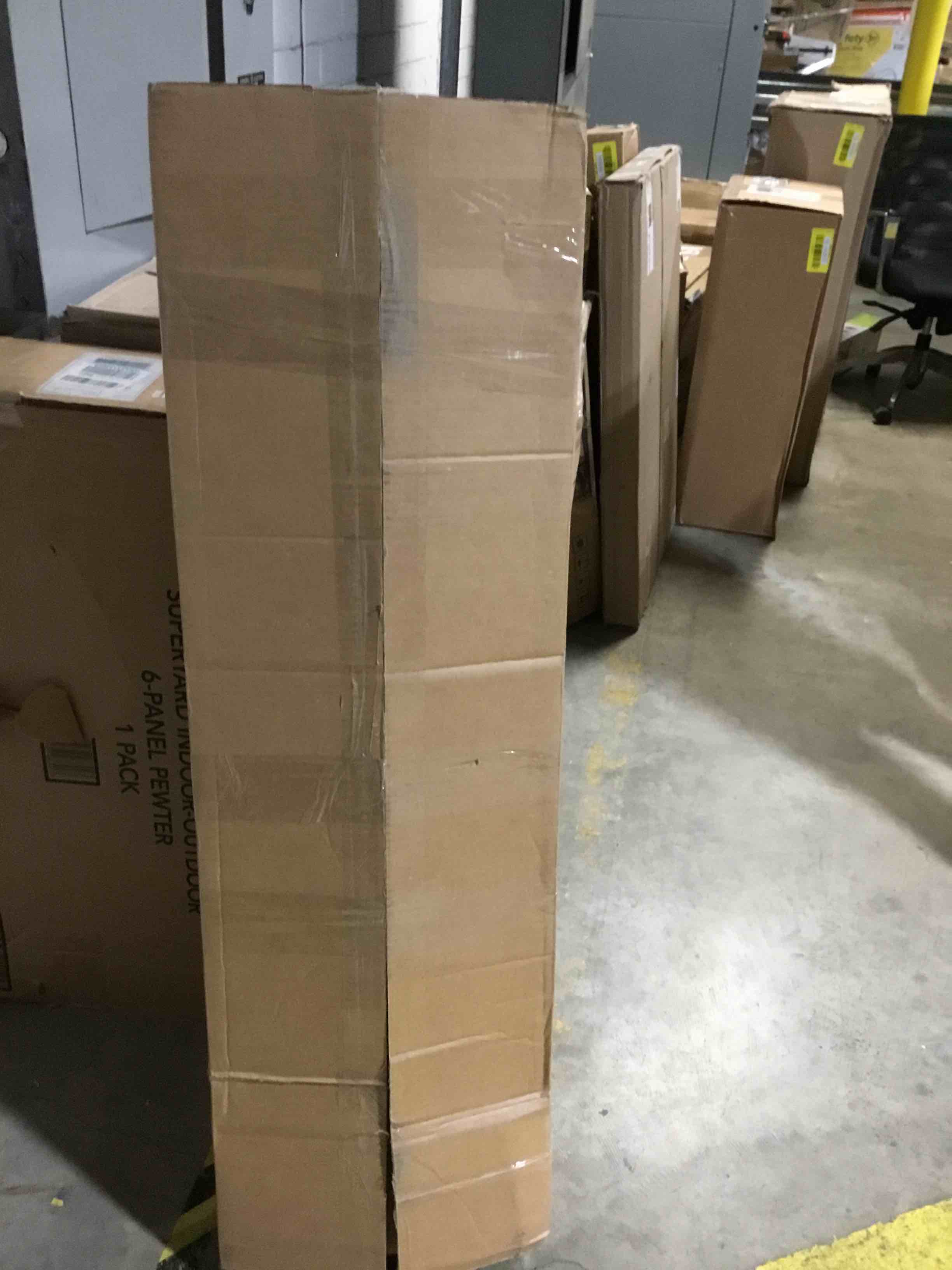 https://s3.amazonaws.com/lotting-images-prod/bidfta/YEL5608575_1706713341037.jpeg