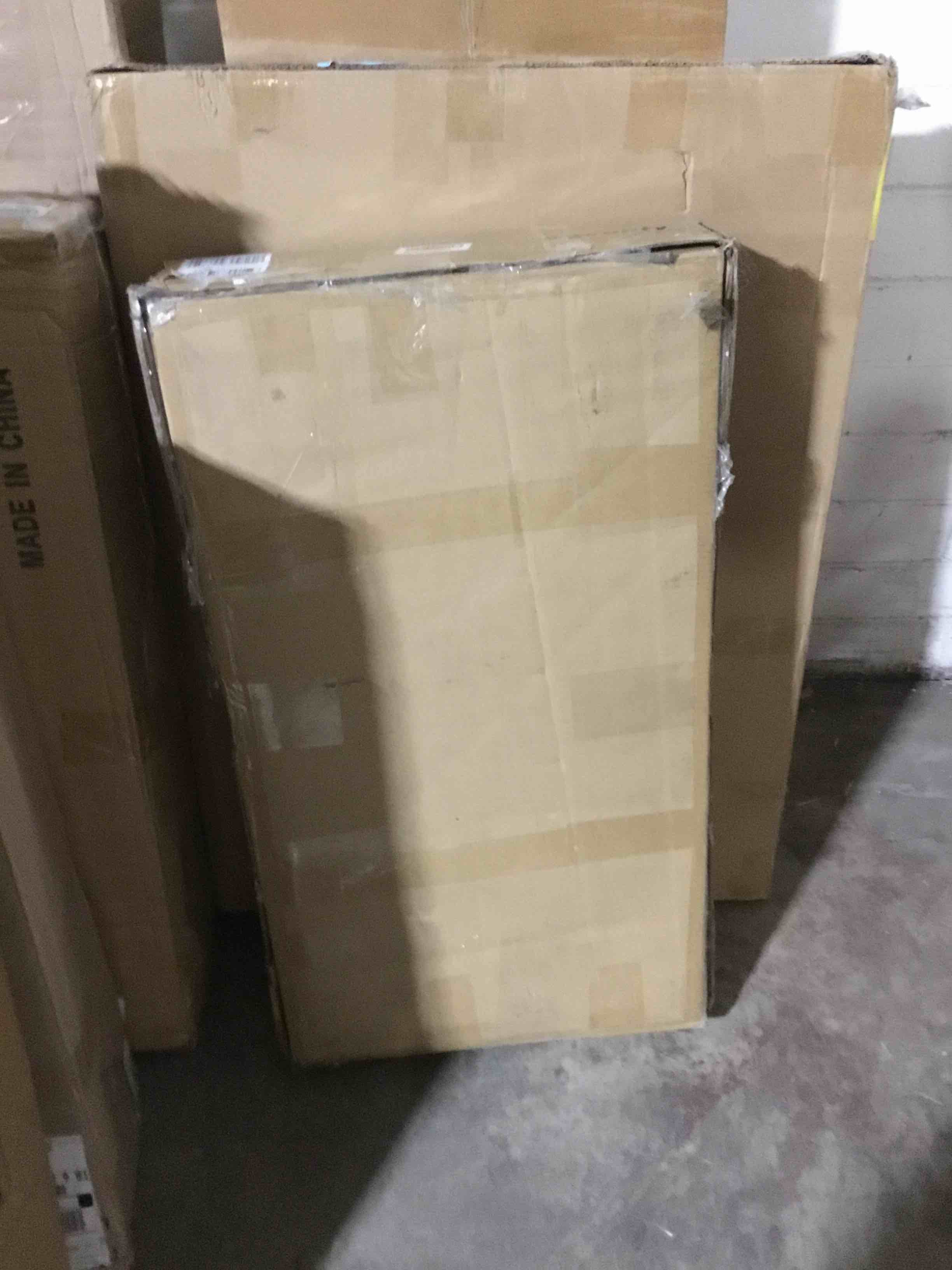 https://s3.amazonaws.com/lotting-images-prod/bidfta/YEL5608669_1706814566337.jpeg