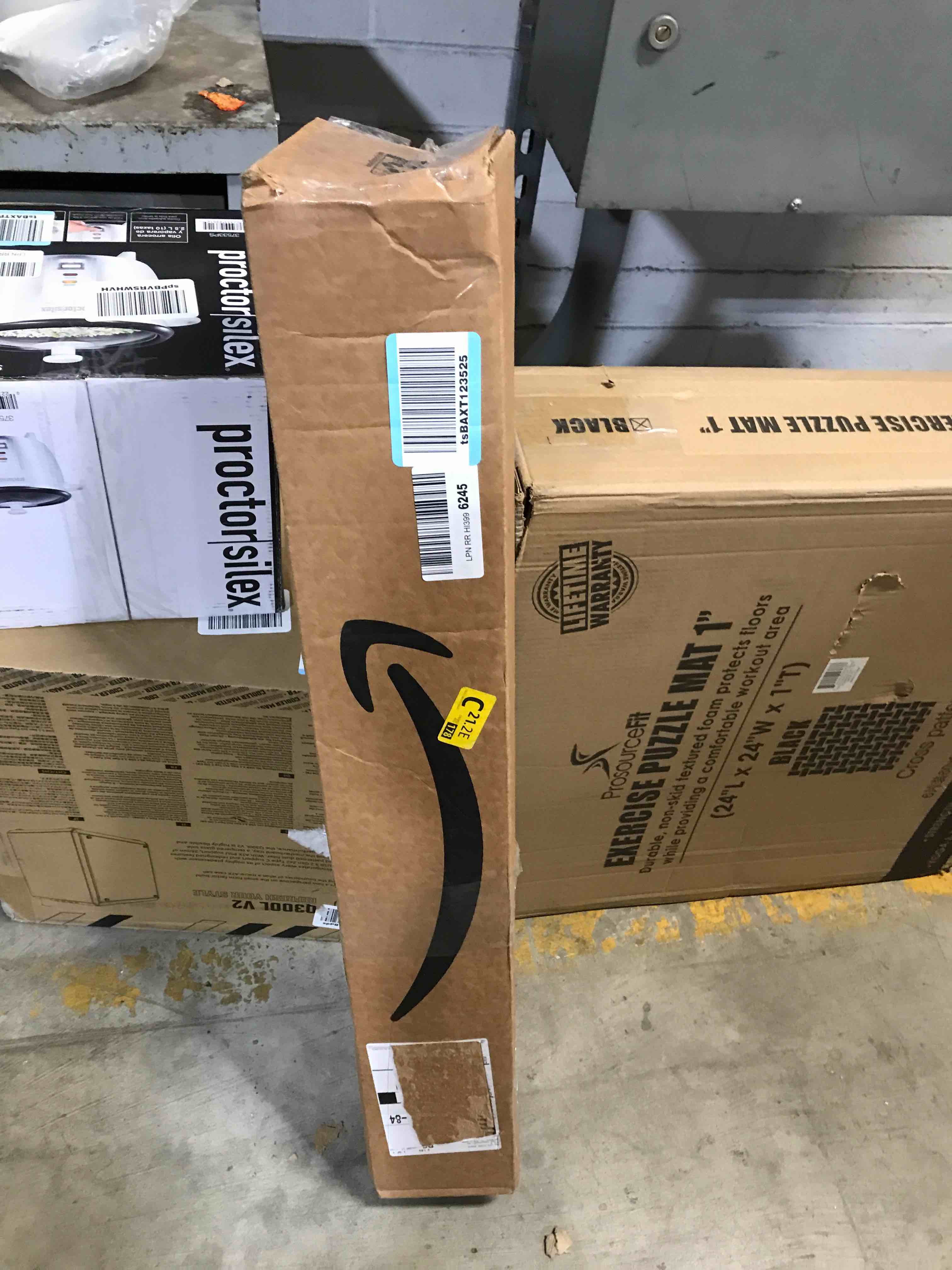 https://s3.amazonaws.com/lotting-images-prod/bidfta/YEL5608699_1706814338672.jpeg