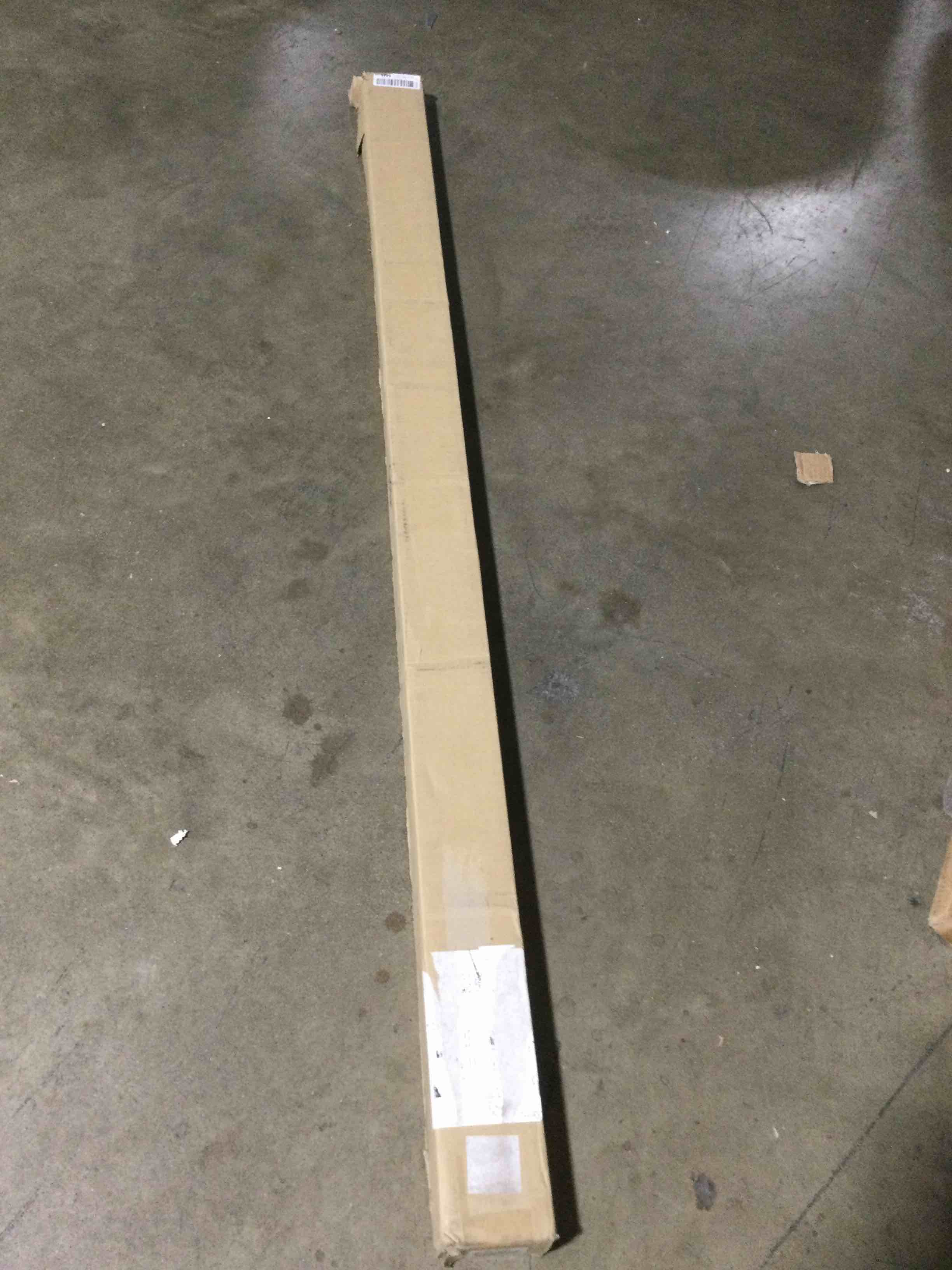 https://s3.amazonaws.com/lotting-images-prod/bidfta/YEL5609900_1706811832033.jpeg