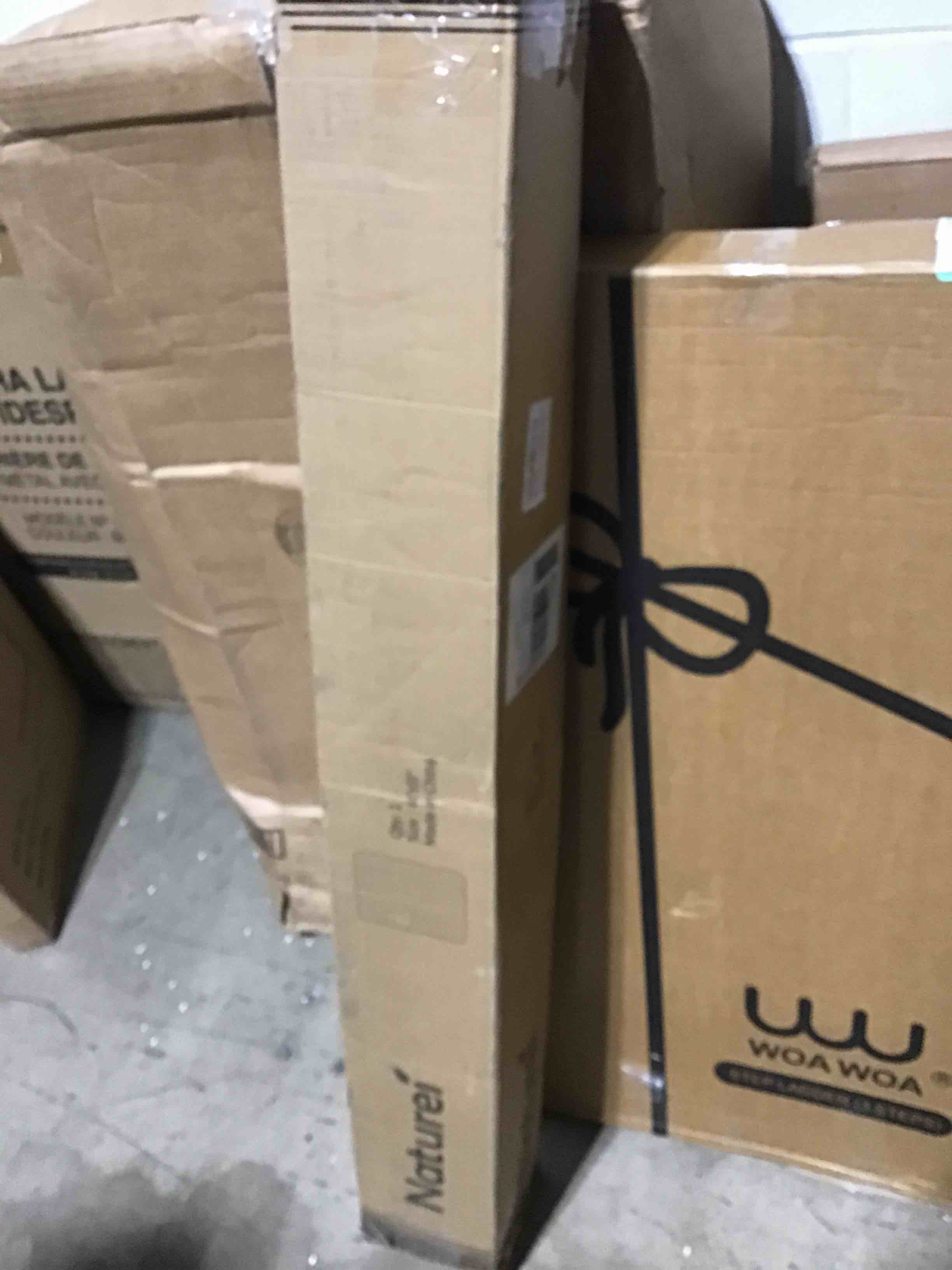 https://s3.amazonaws.com/lotting-images-prod/bidfta/YEL5611174_1708021335317.jpeg