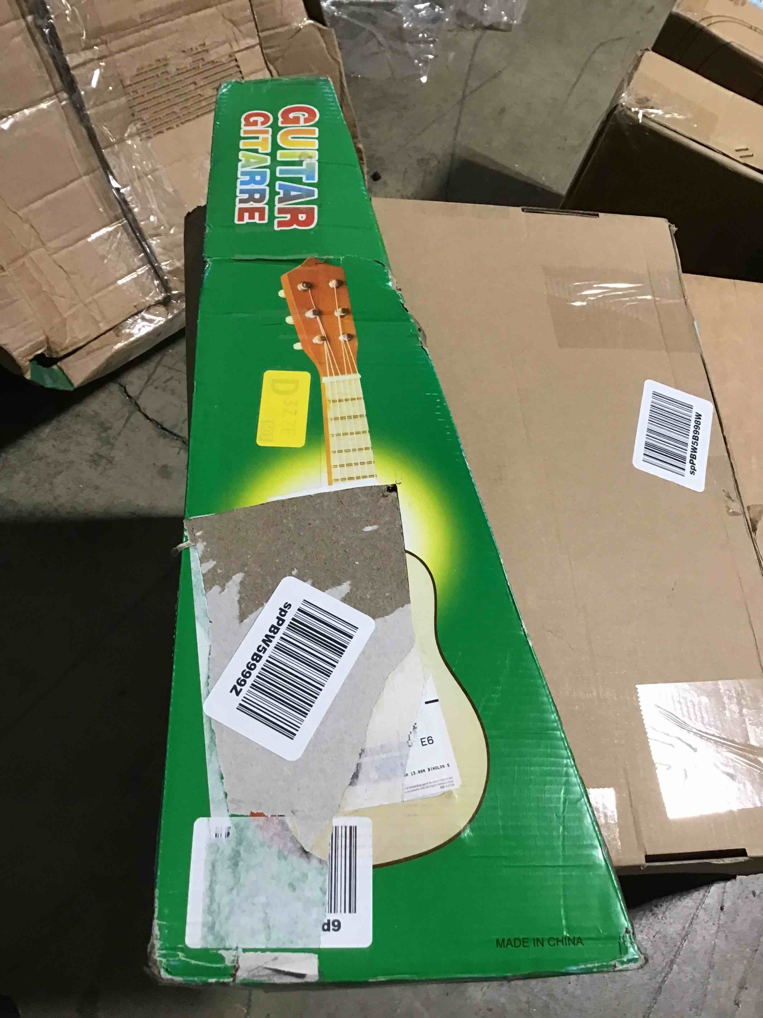 https://s3.amazonaws.com/lotting-images-prod/bidfta/YEL5611653_1708543004911.jpeg