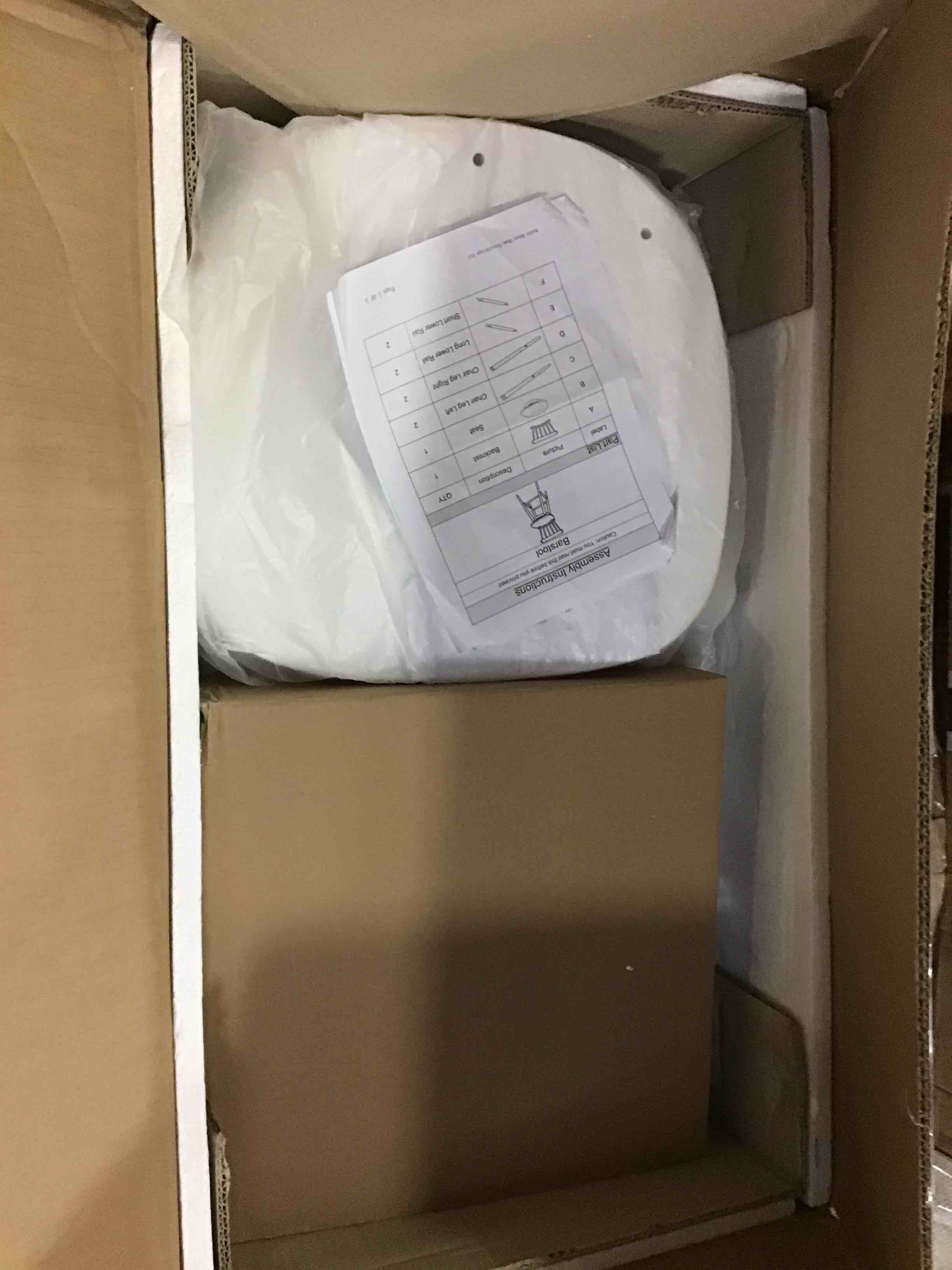 https://s3.amazonaws.com/lotting-images-prod/bidfta/YEL5612710_1703789419657.jpeg