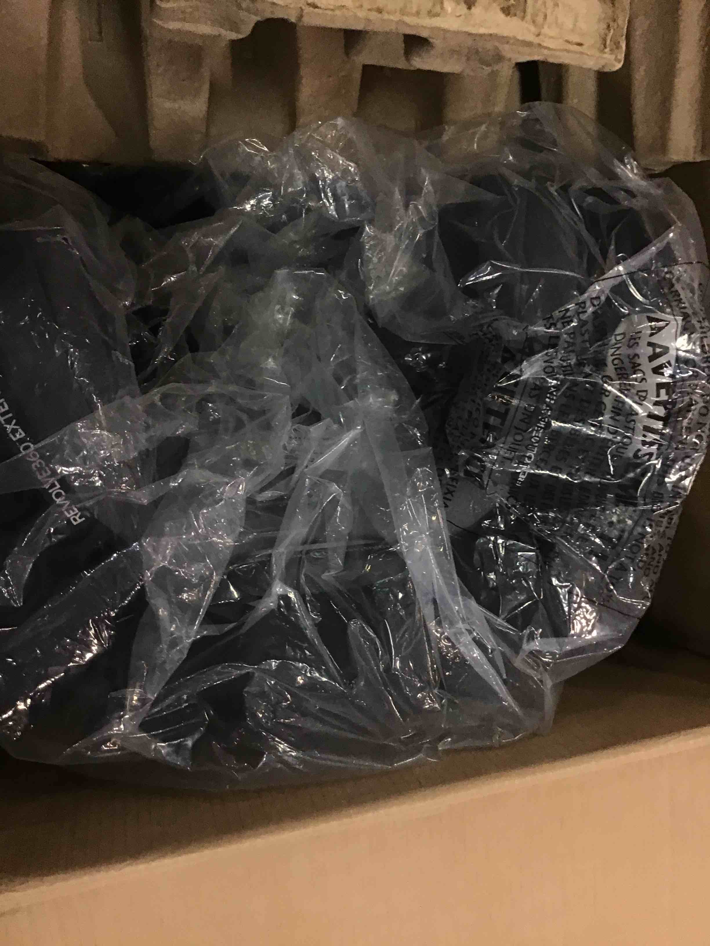 https://s3.amazonaws.com/lotting-images-prod/bidfta/YEL5613338_1704287098335.jpeg