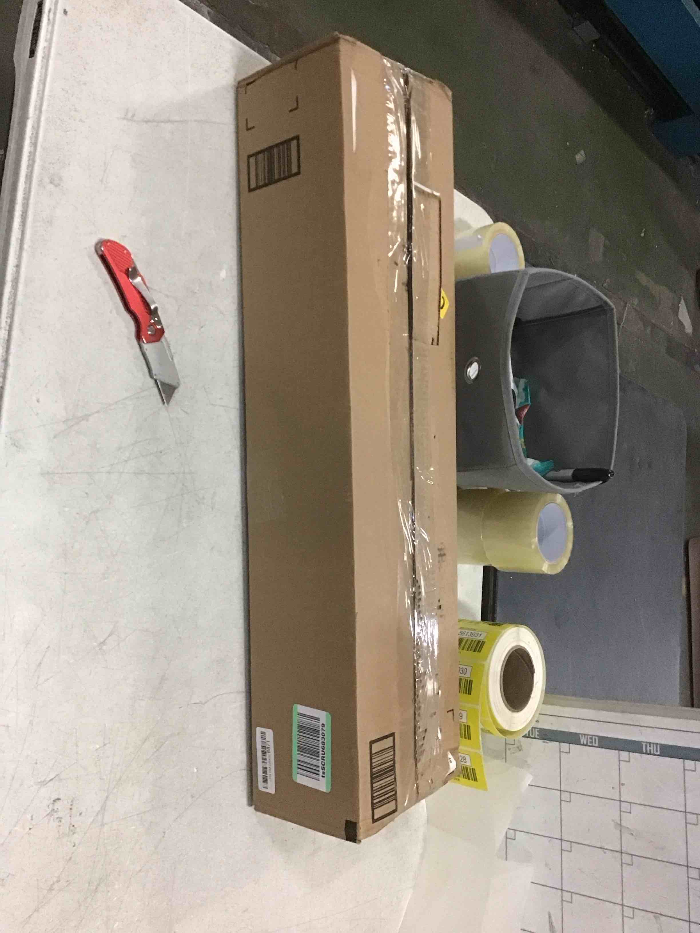 https://s3.amazonaws.com/lotting-images-prod/bidfta/YEL5613927_1702415603014.jpeg