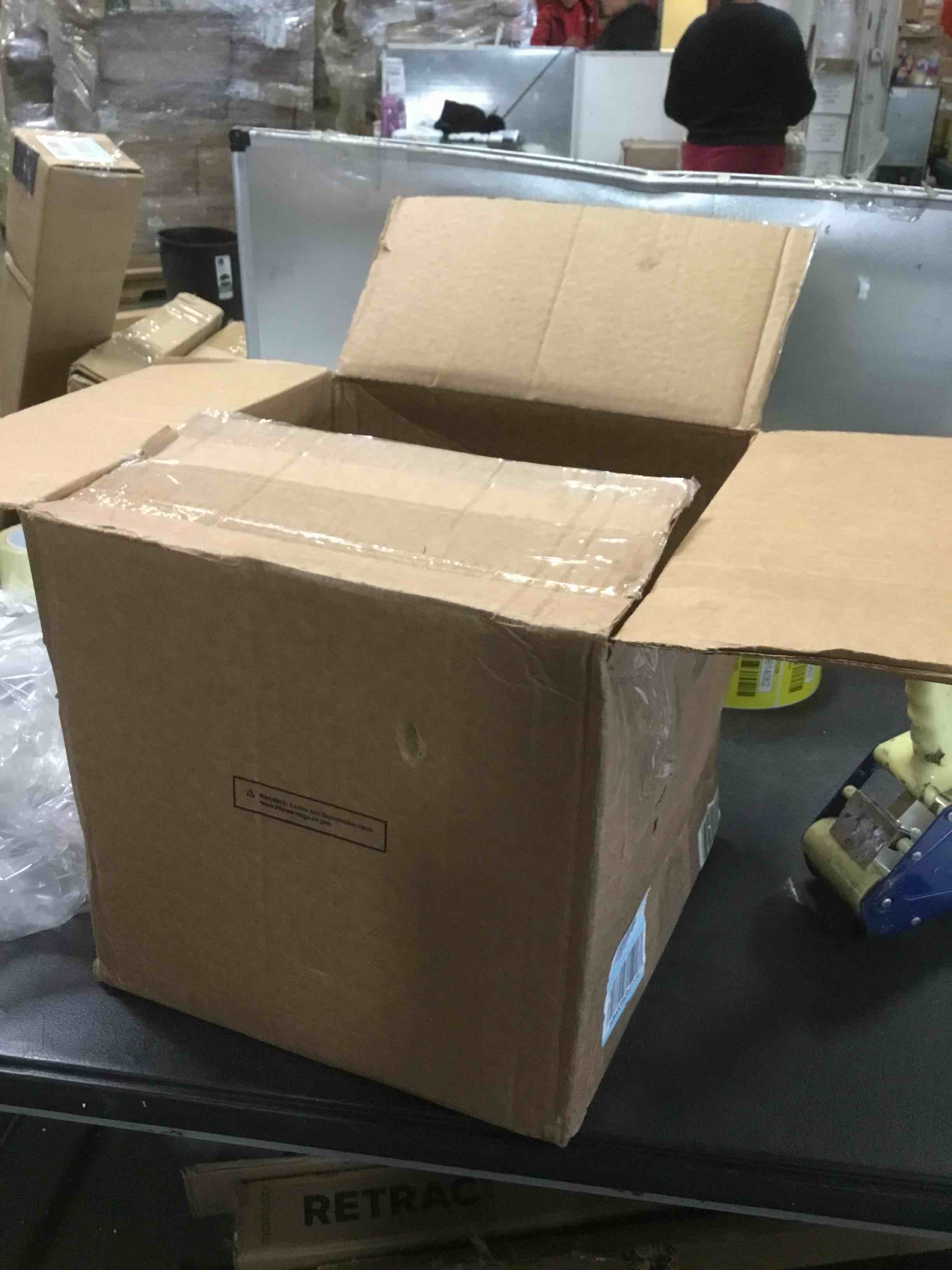 https://s3.amazonaws.com/lotting-images-prod/bidfta/YEL5614058_1702491345562.jpeg