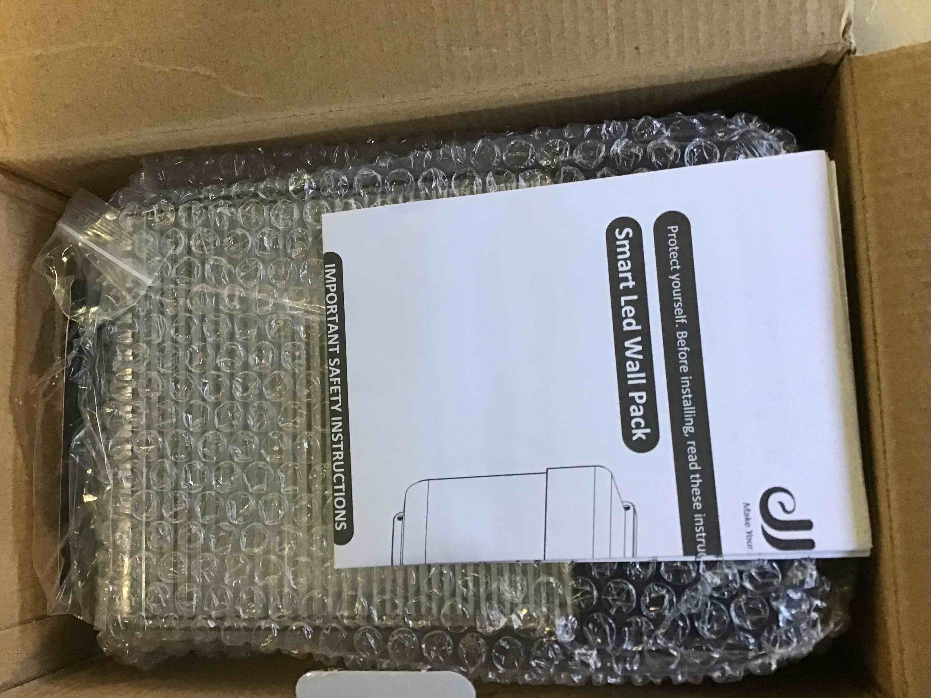 https://s3.amazonaws.com/lotting-images-prod/bidfta/YEL5615228_1701965662157.jpeg