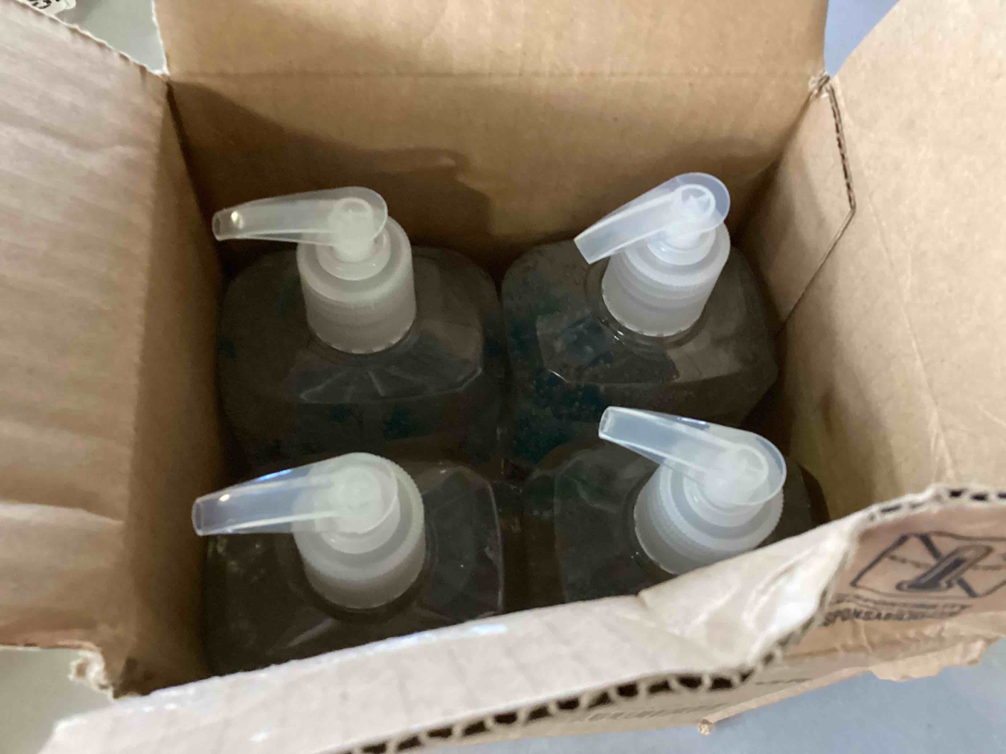 https://s3.amazonaws.com/lotting-images-prod/bidfta/YEL5616590_1701888673777.jpeg