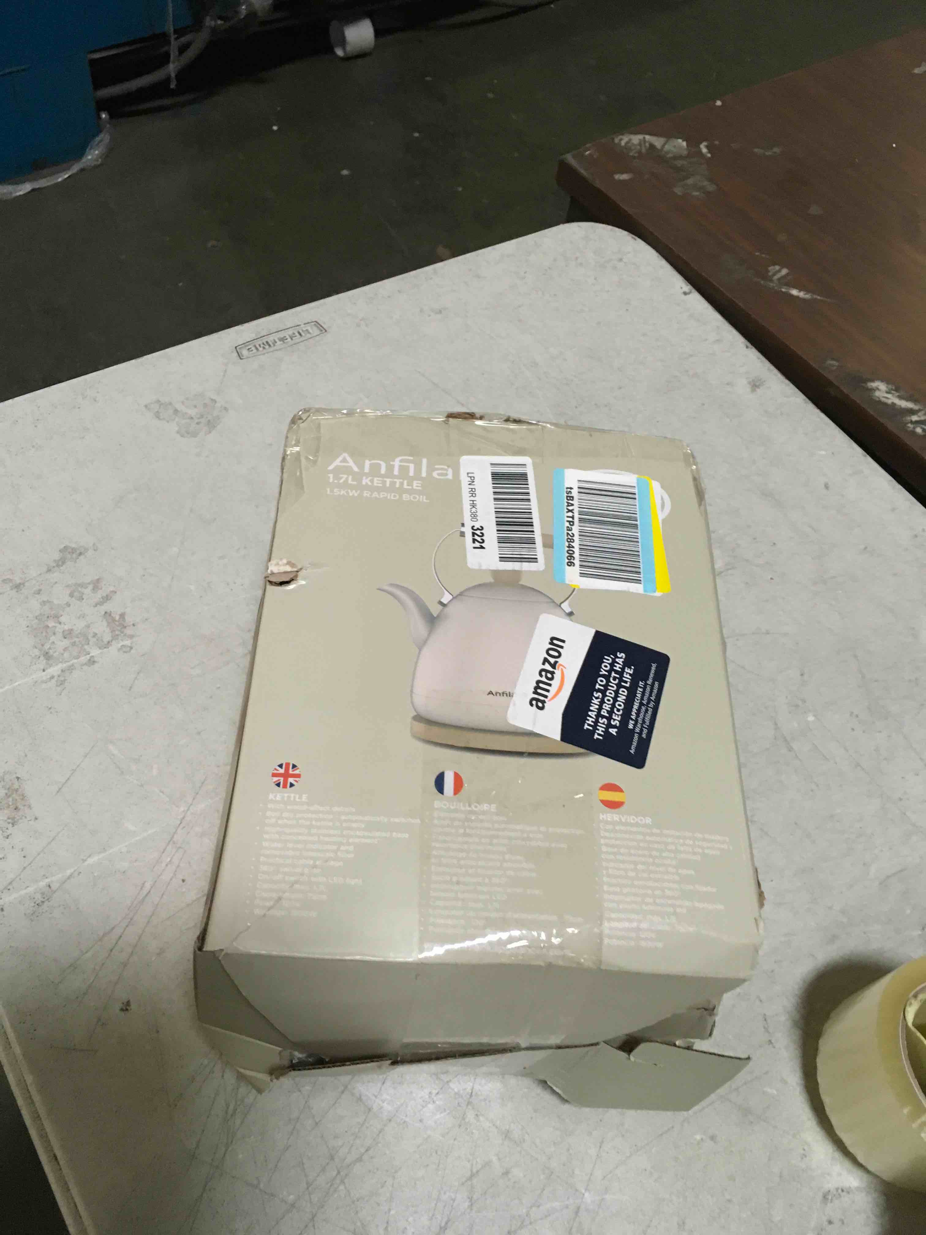 https://s3.amazonaws.com/lotting-images-prod/bidfta/YEL5618065_1702314540027.jpeg