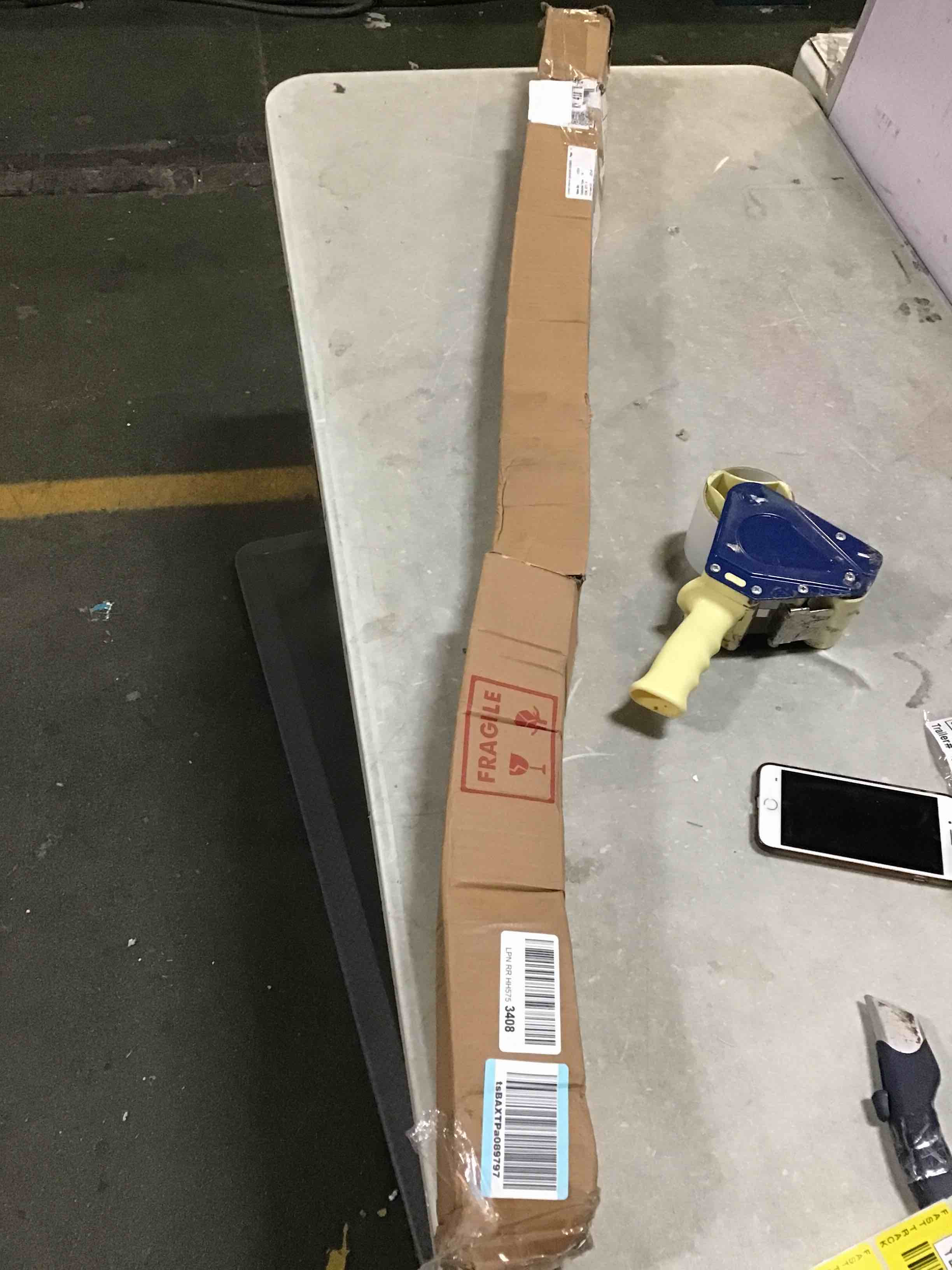 https://s3.amazonaws.com/lotting-images-prod/bidfta/YEL5618363_1702473427592.jpeg