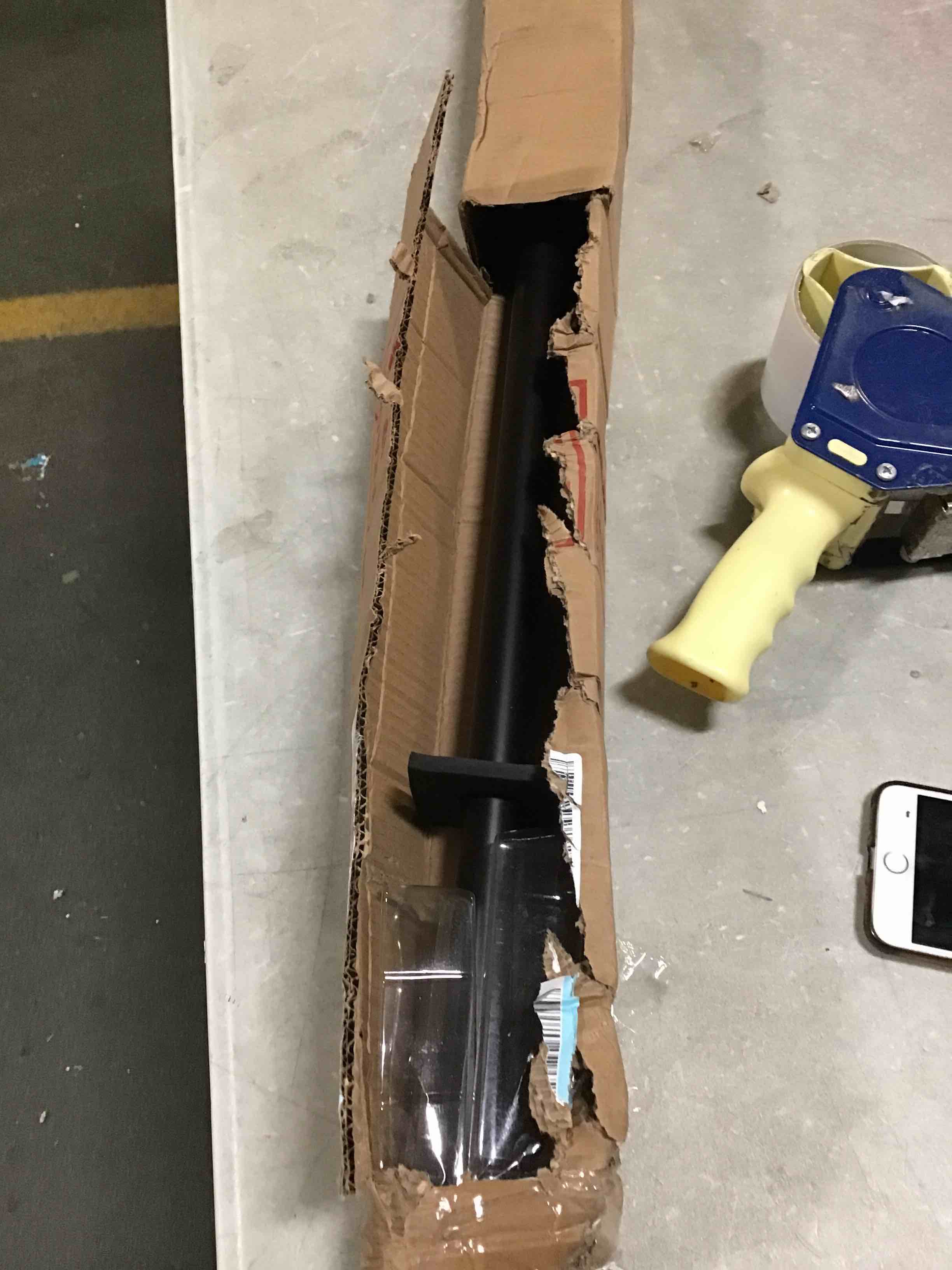 https://s3.amazonaws.com/lotting-images-prod/bidfta/YEL5618363_1702473447767.jpeg