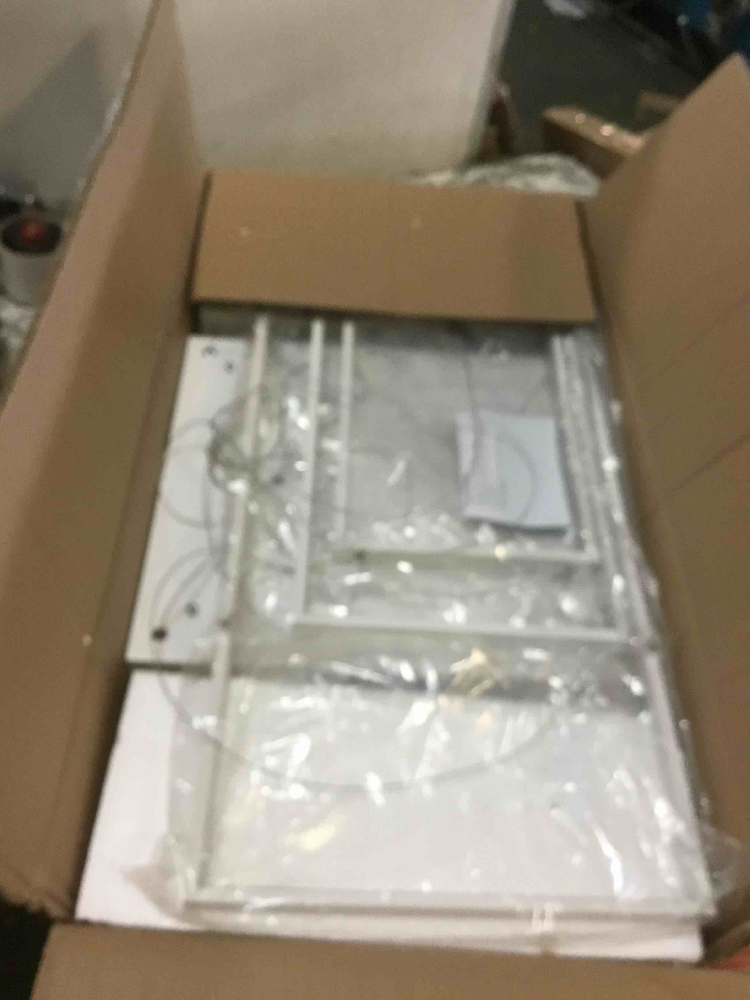 https://s3.amazonaws.com/lotting-images-prod/bidfta/YEL5618807_1702659940612.jpeg