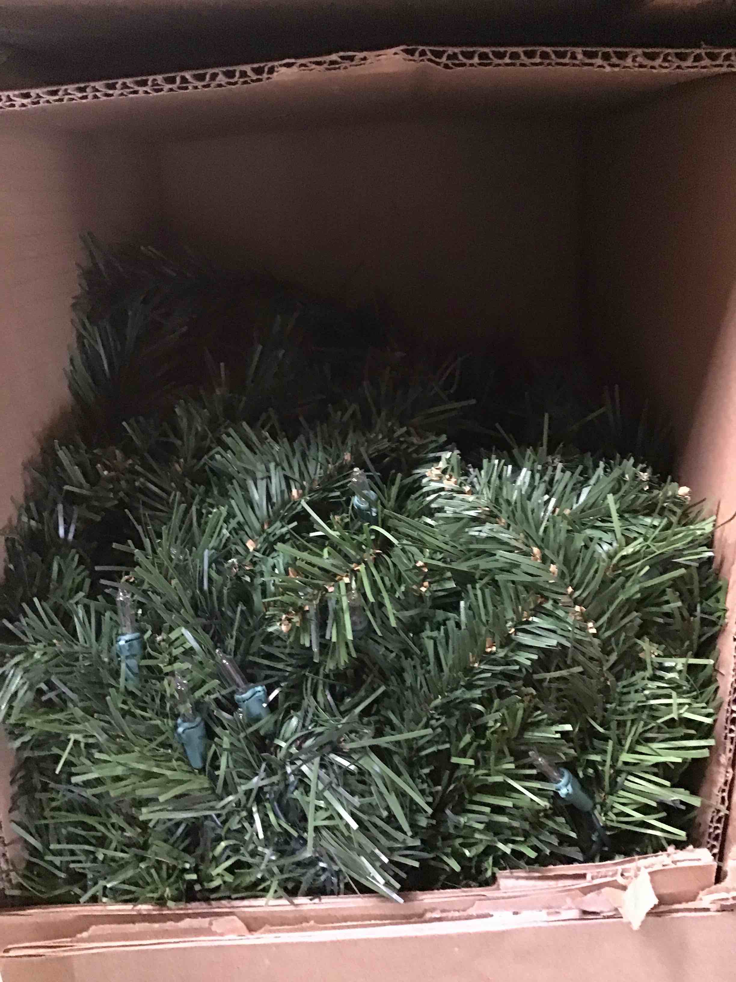 https://s3.amazonaws.com/lotting-images-prod/bidfta/YEL5621243_1702394584870.jpeg