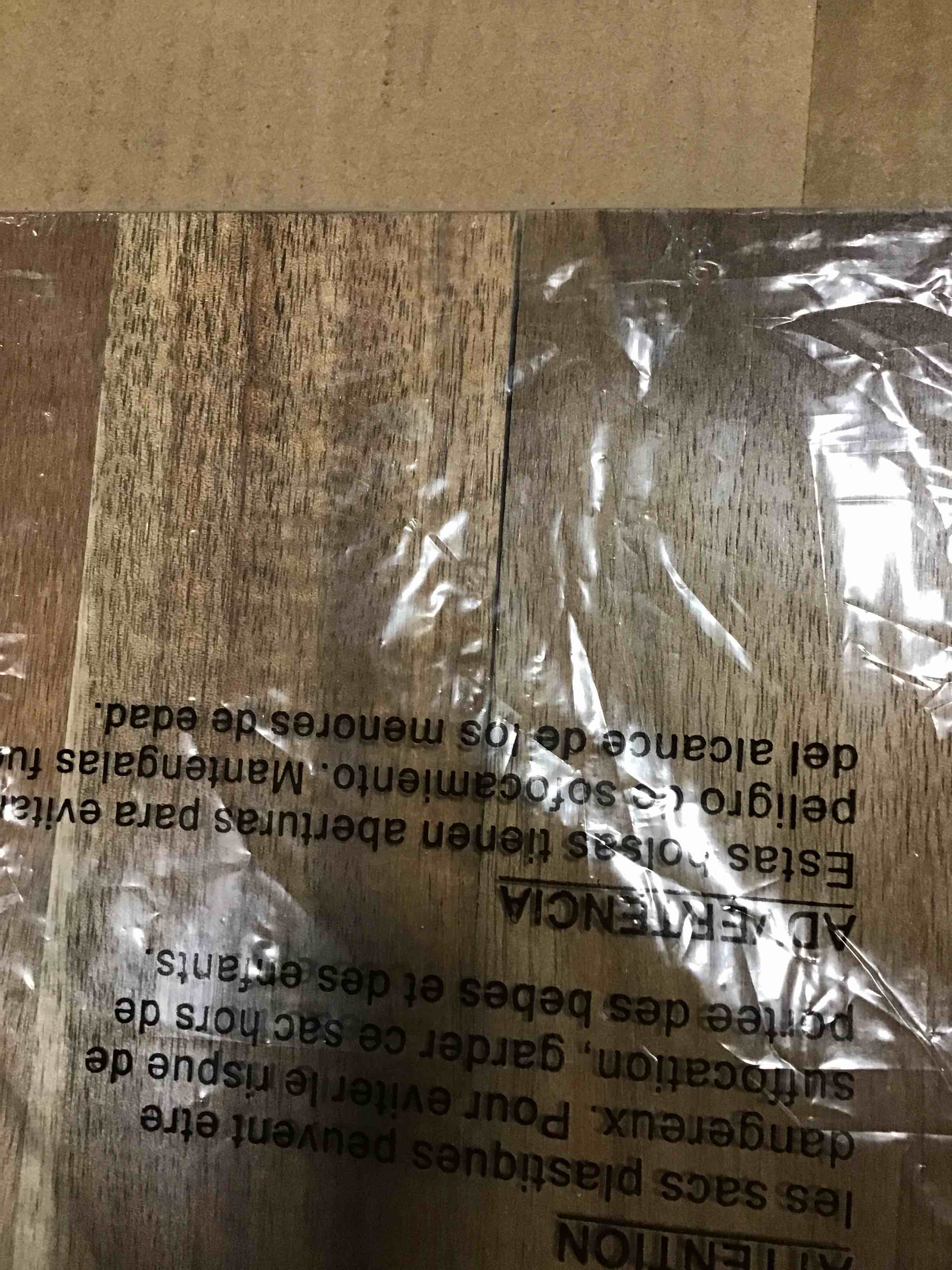 https://s3.amazonaws.com/lotting-images-prod/bidfta/YEL5621560_1702567457880.jpeg