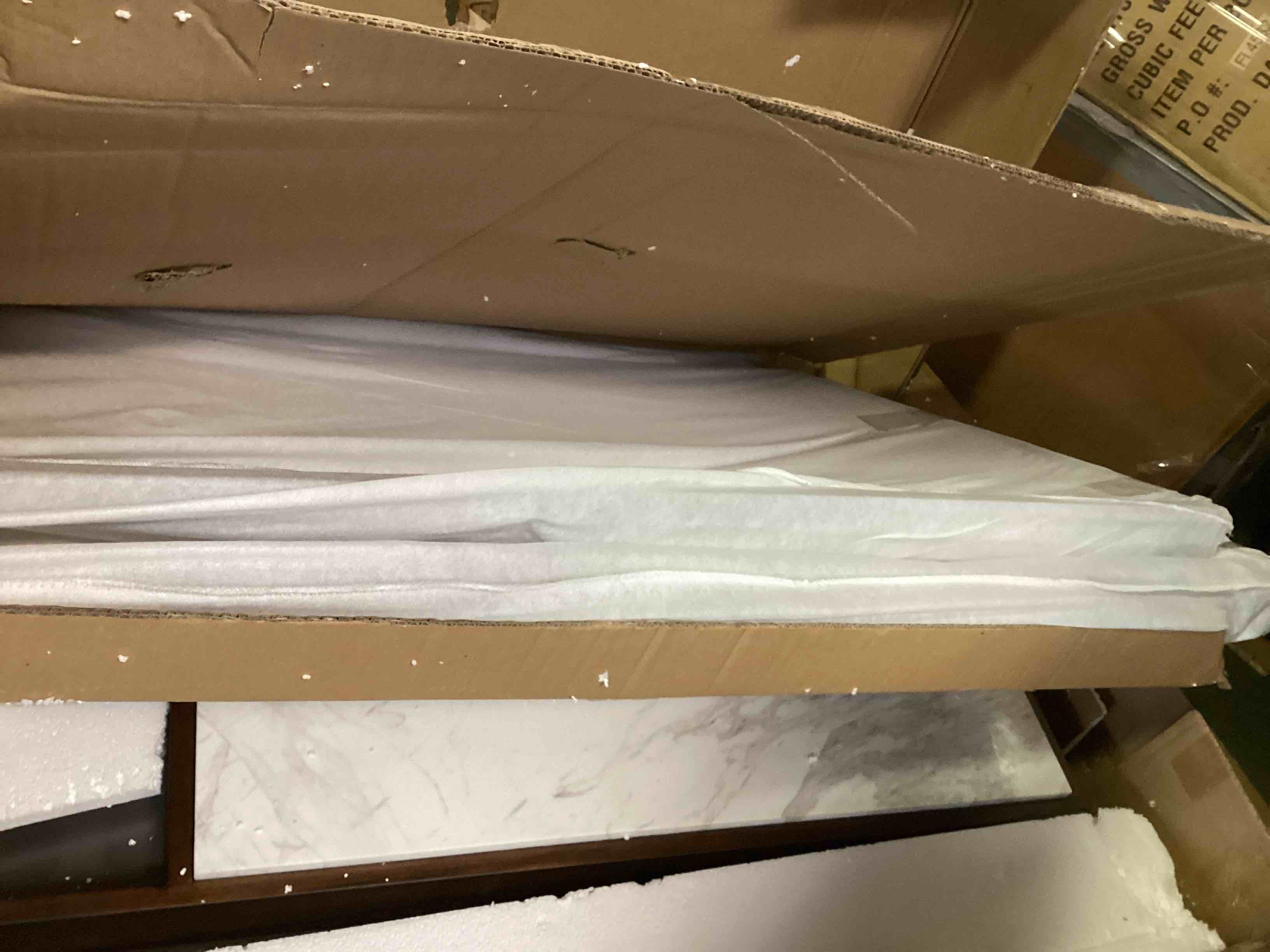 https://s3.amazonaws.com/lotting-images-prod/bidfta/YEL5622999_1703183577016.jpeg