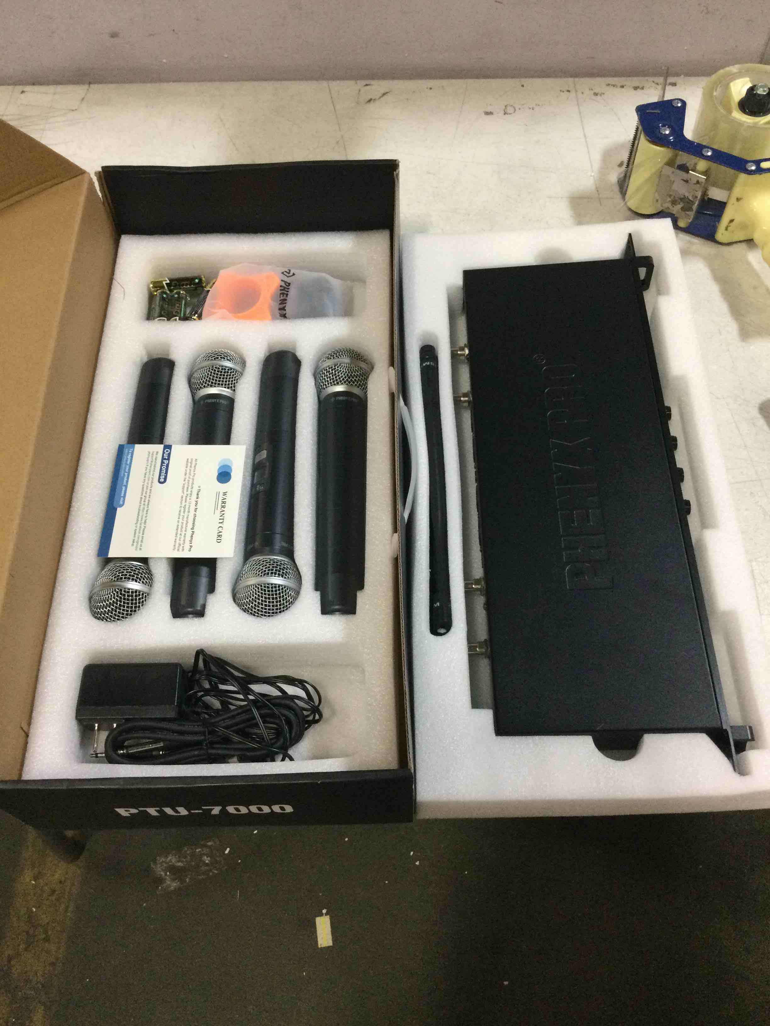 https://s3.amazonaws.com/lotting-images-prod/bidfta/YEL5641723_1700225744667.jpeg