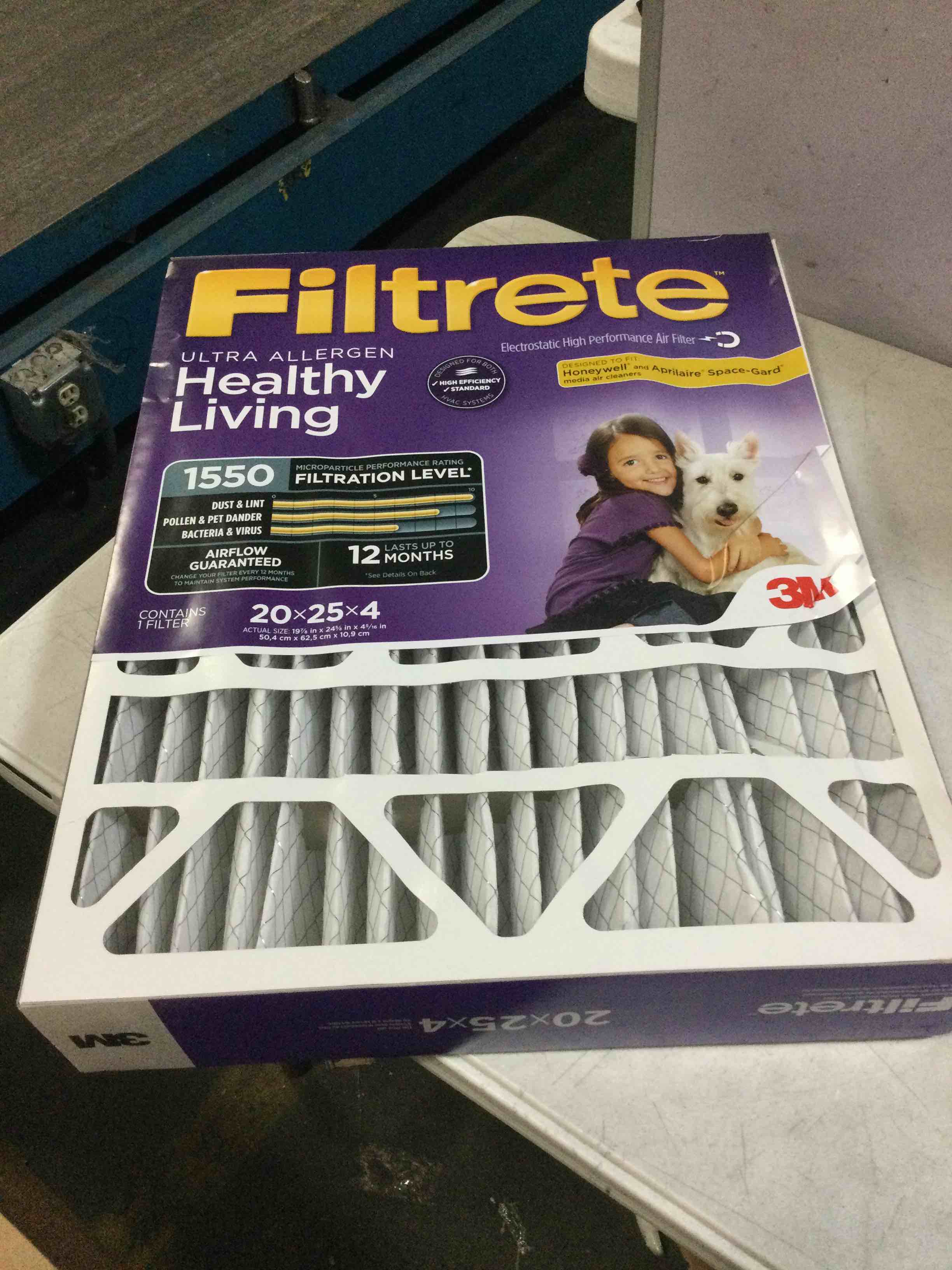 https://s3.amazonaws.com/lotting-images-prod/bidfta/YEL5641841_1700247391416.jpeg