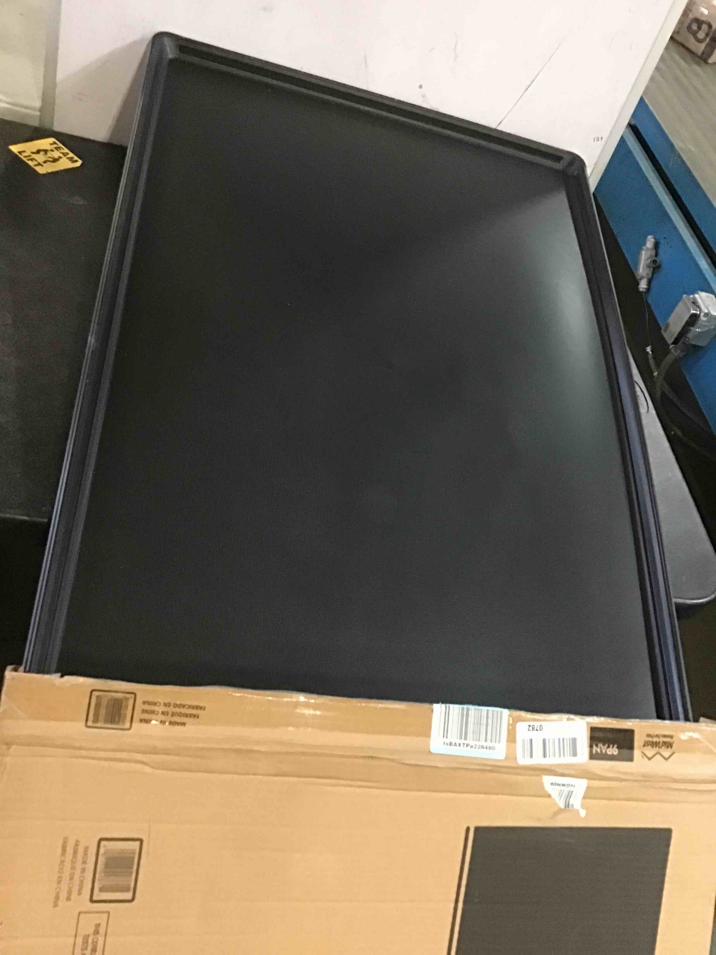 https://s3.amazonaws.com/lotting-images-prod/bidfta/YEL5642132_1699554313981.jpeg