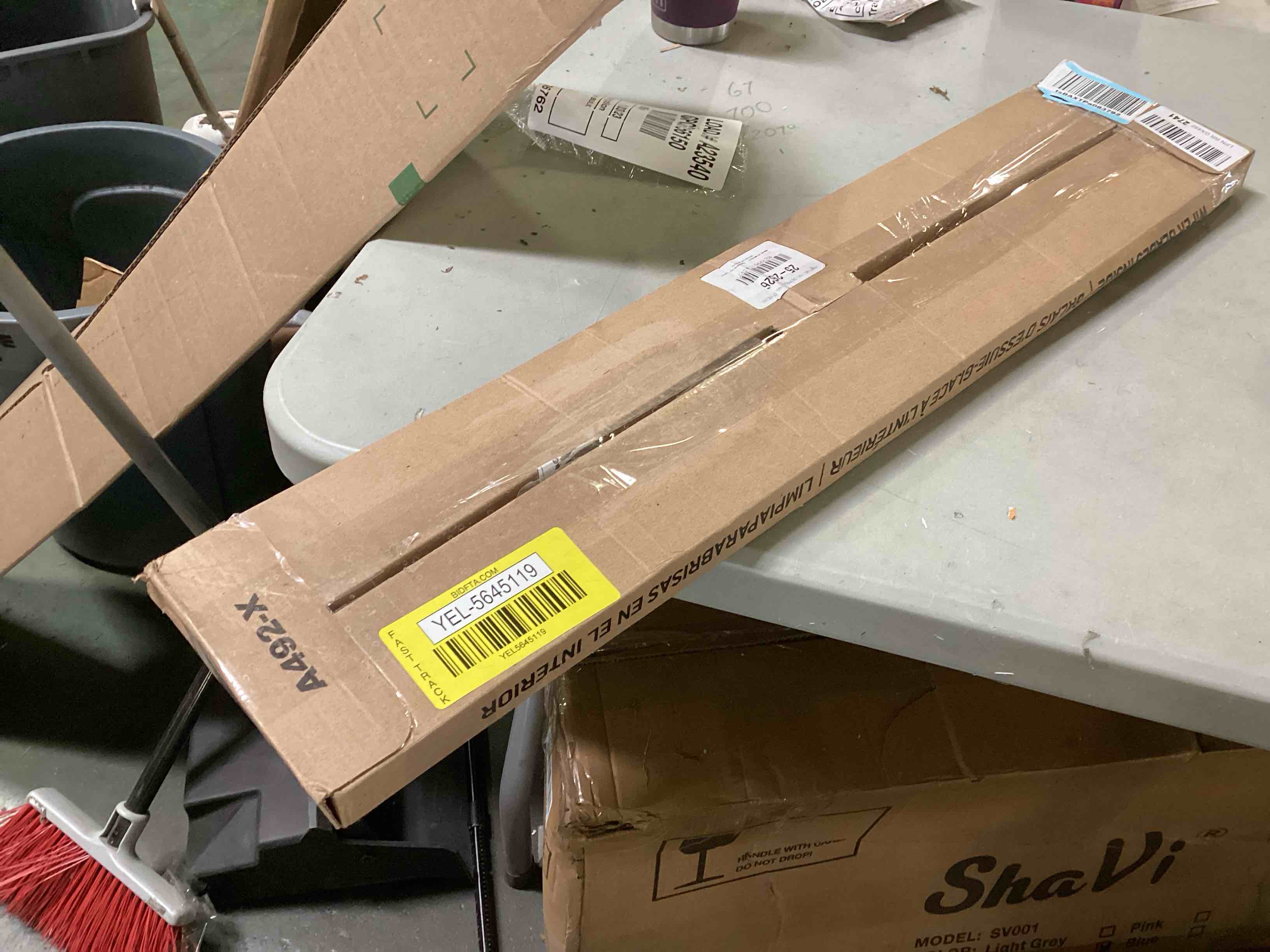 https://s3.amazonaws.com/lotting-images-prod/bidfta/YEL5645119_1699299526731.jpeg