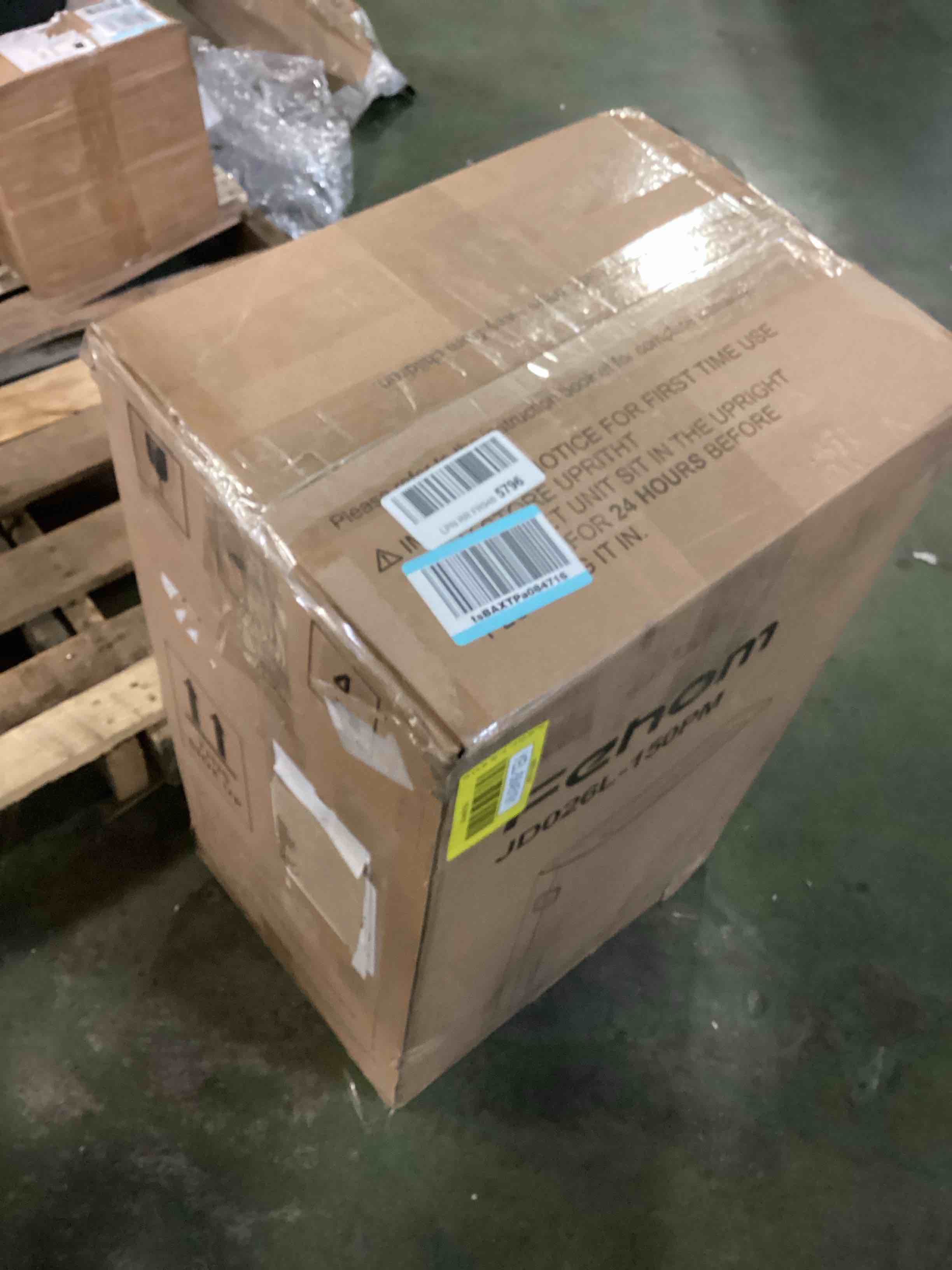 https://s3.amazonaws.com/lotting-images-prod/bidfta/YEL5645191_1699368766149.jpeg