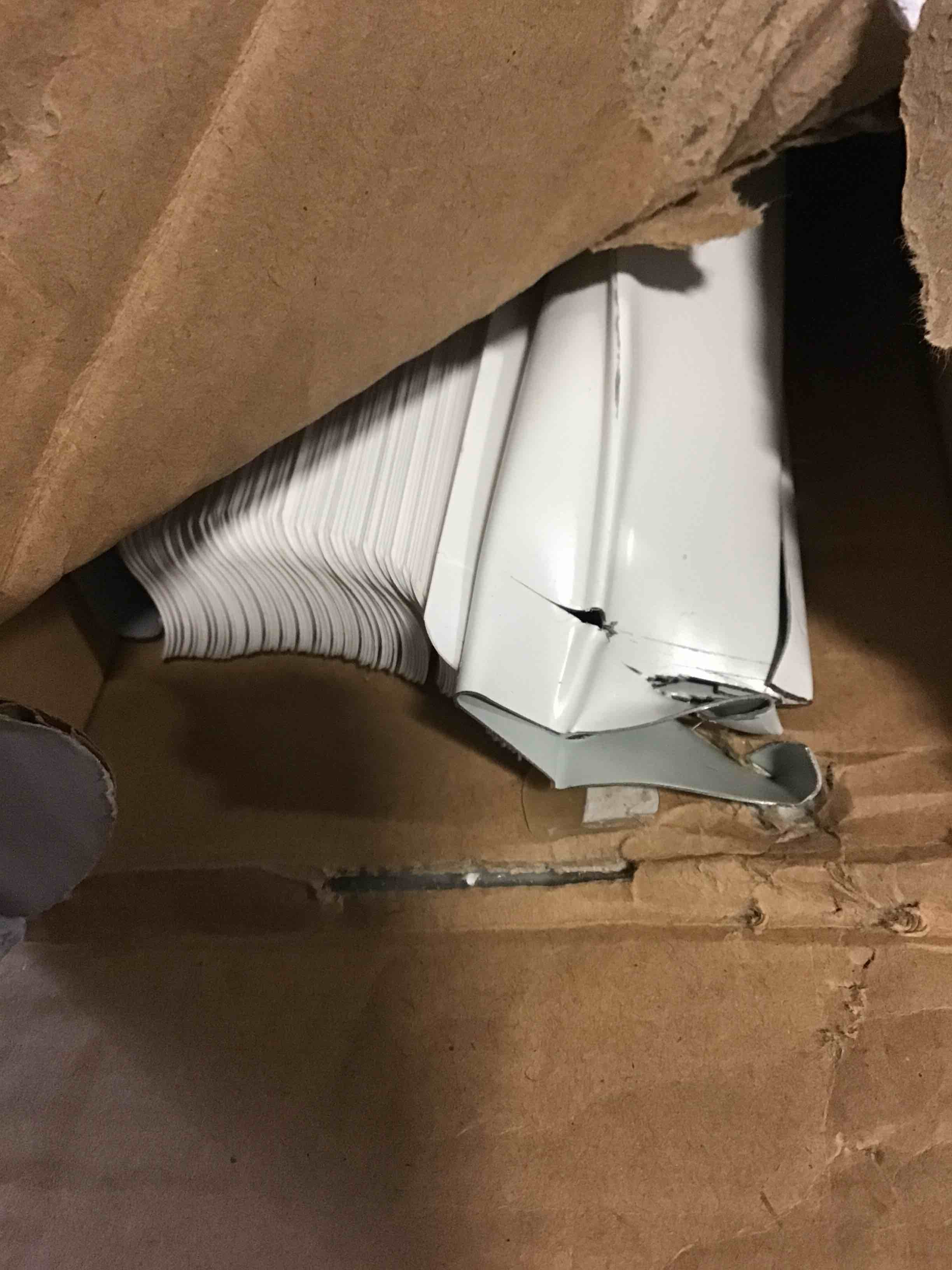 https://s3.amazonaws.com/lotting-images-prod/bidfta/YEL5645895_1699973564841.jpeg