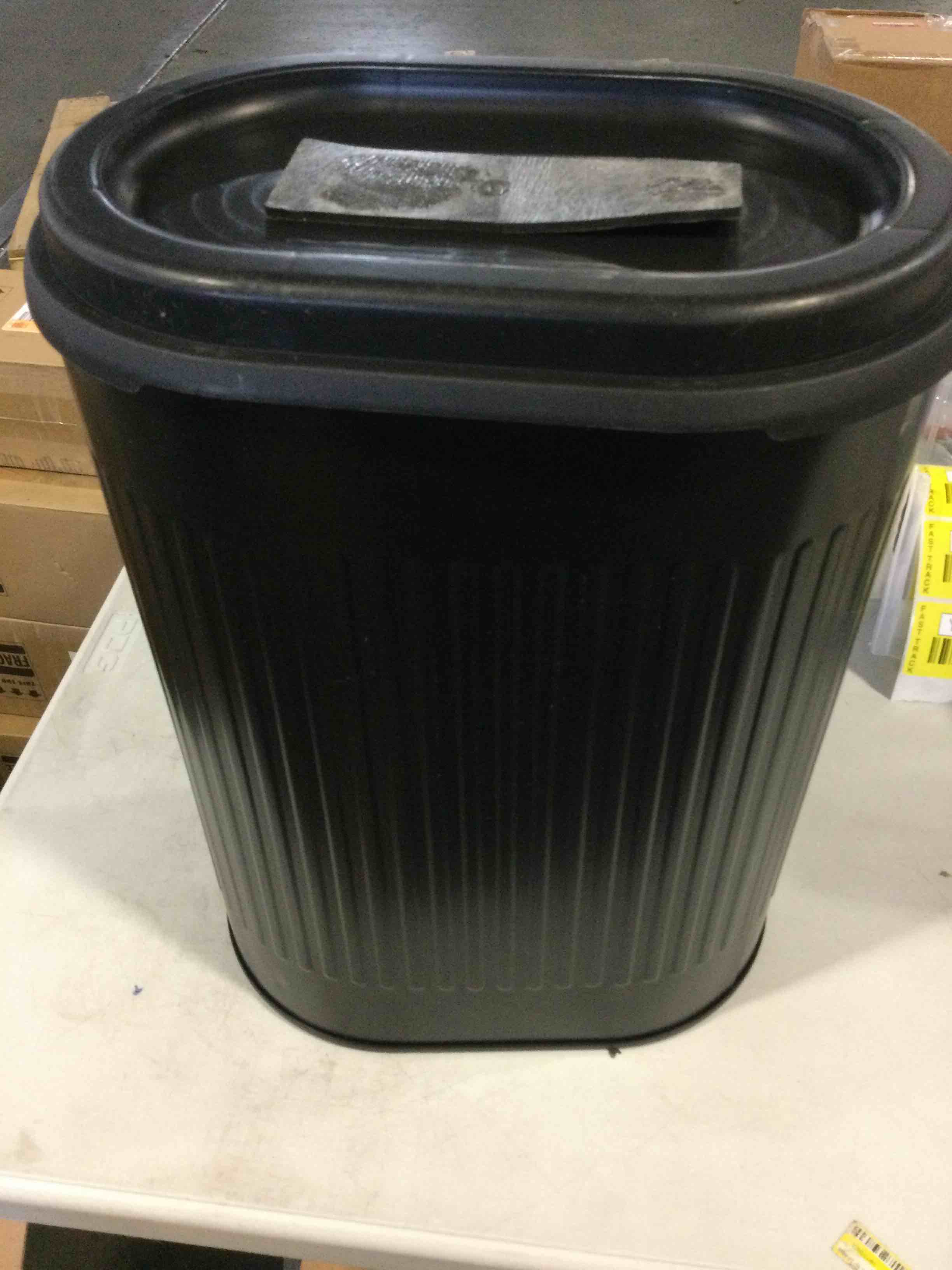 Bathroom trash can garbage