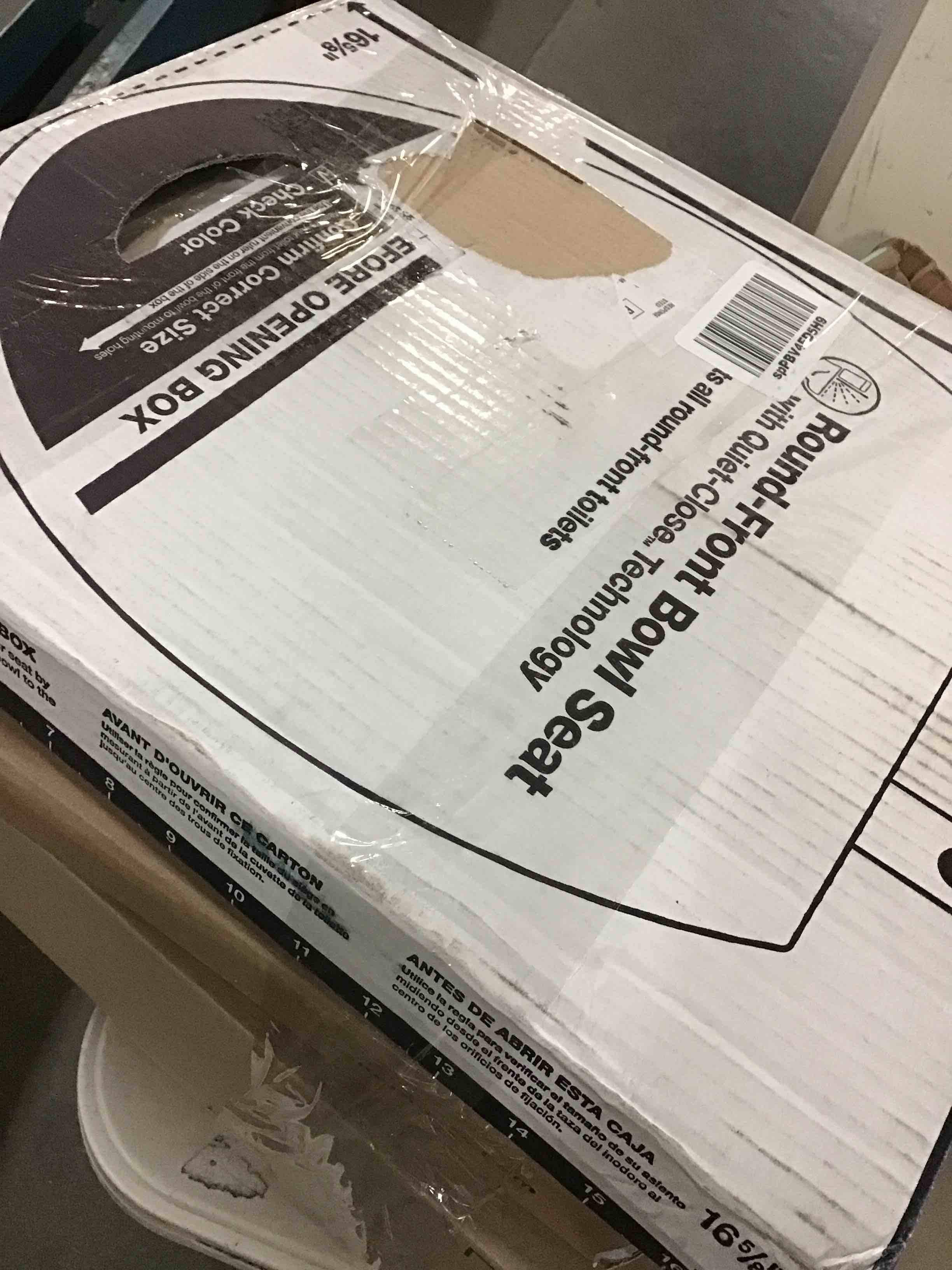 Assortment of Round Bowl Seats, fits all round toilets, different styles and different sizes, from different brands,