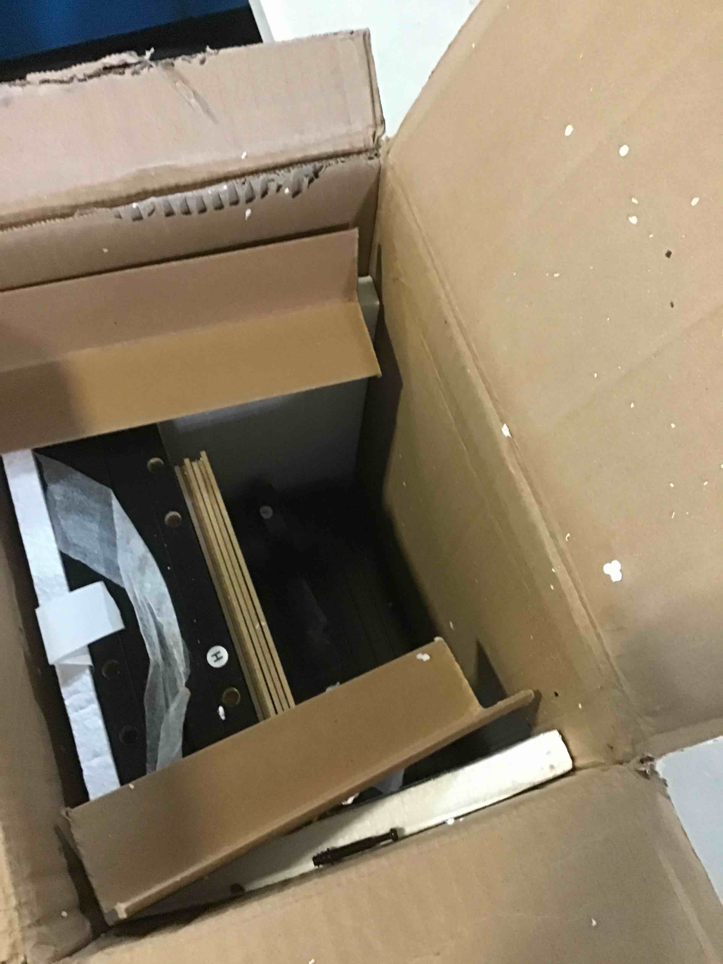 https://s3.amazonaws.com/lotting-images-prod/bidfta/YEL5646953_1699376767530.jpeg