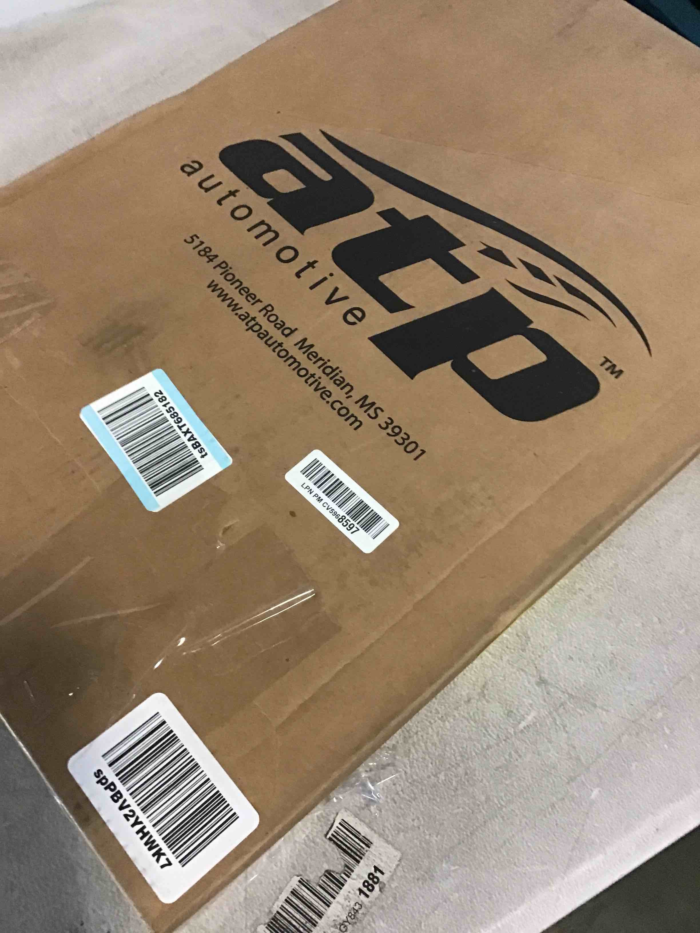 https://s3.amazonaws.com/lotting-images-prod/bidfta/YEL5647485_1699637797742.jpeg
