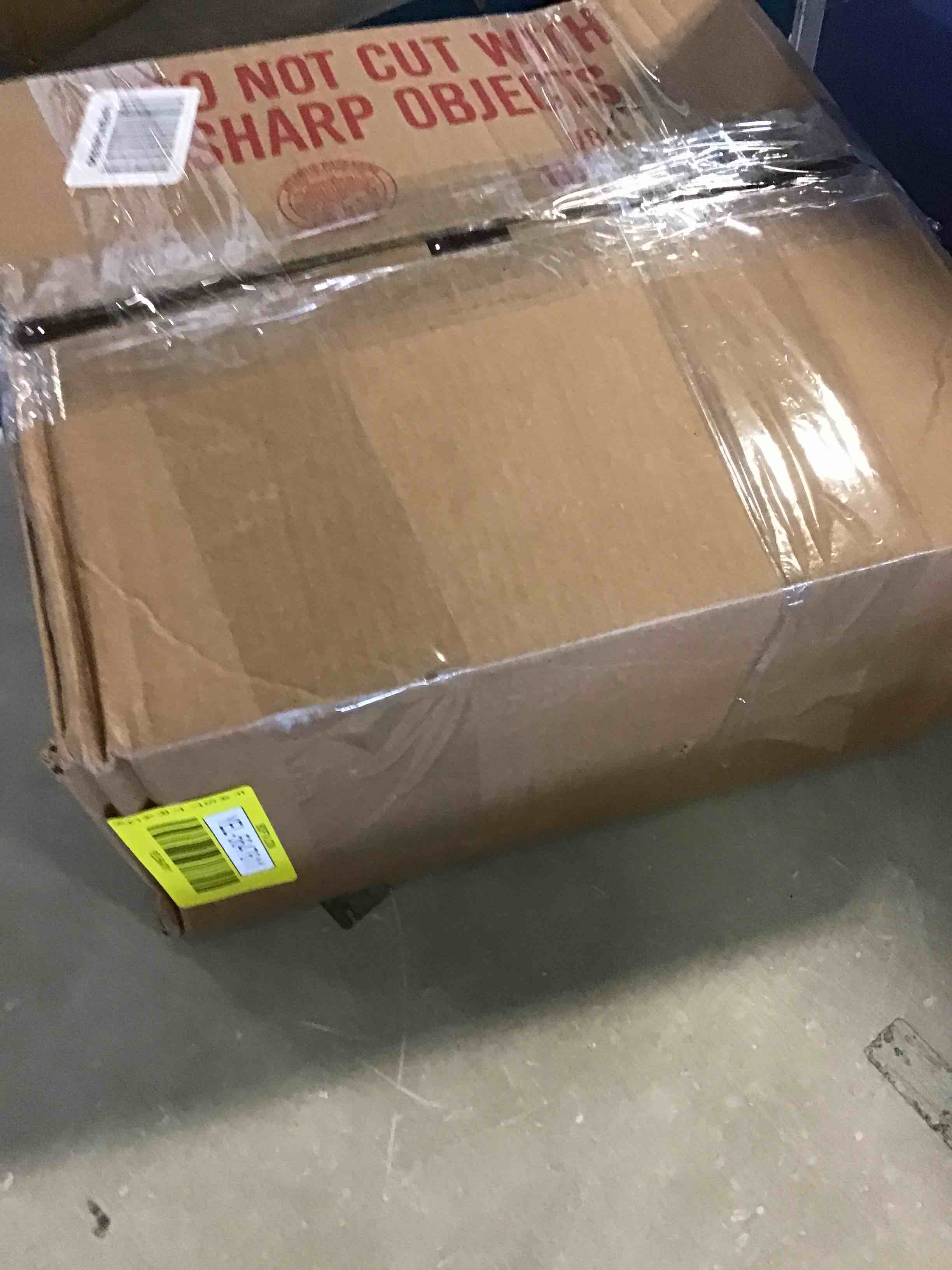https://s3.amazonaws.com/lotting-images-prod/bidfta/YEL5647611_1699885275499.jpeg