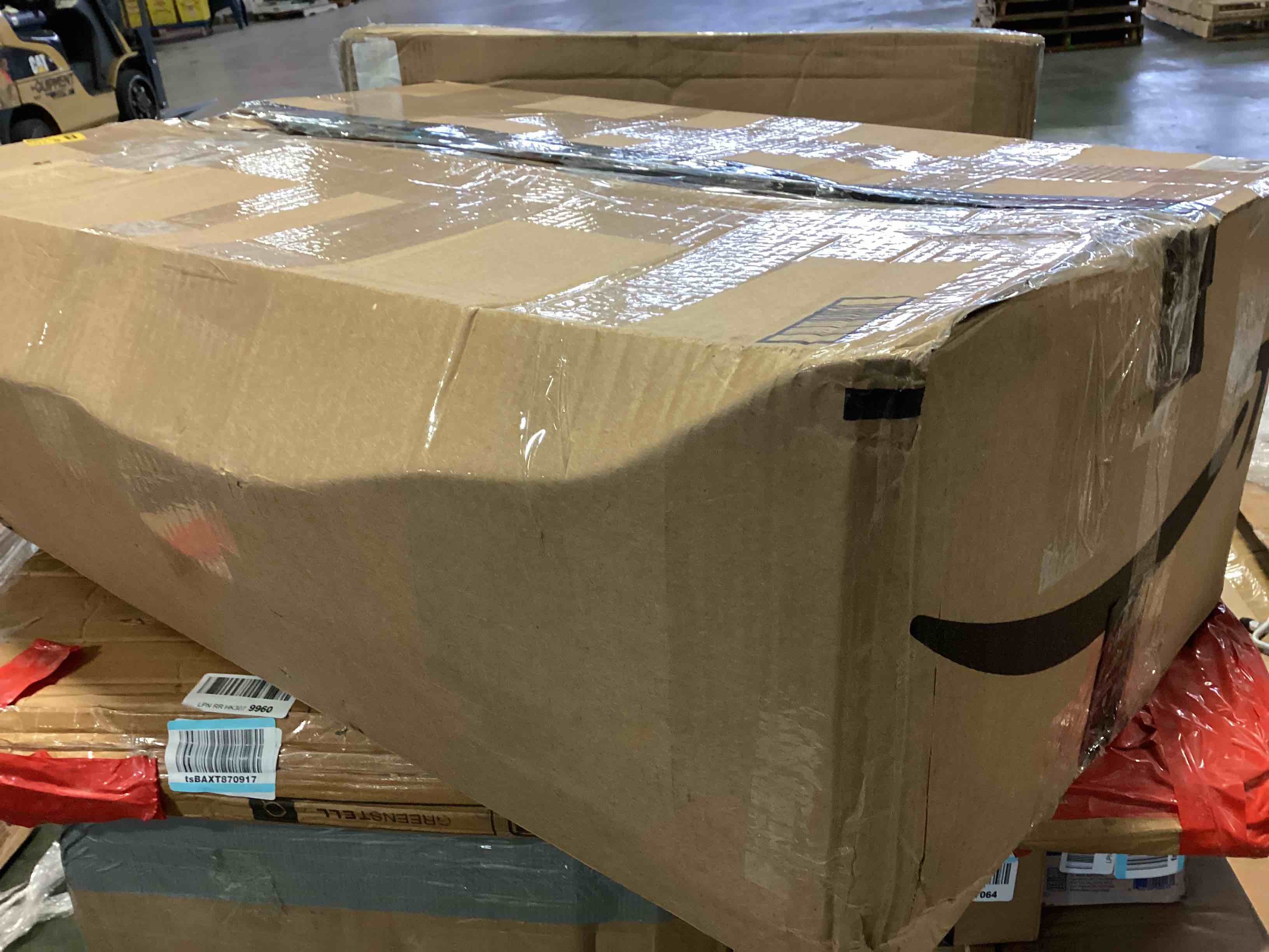 https://s3.amazonaws.com/lotting-images-prod/bidfta/YEL5650139_1700586167802.jpeg