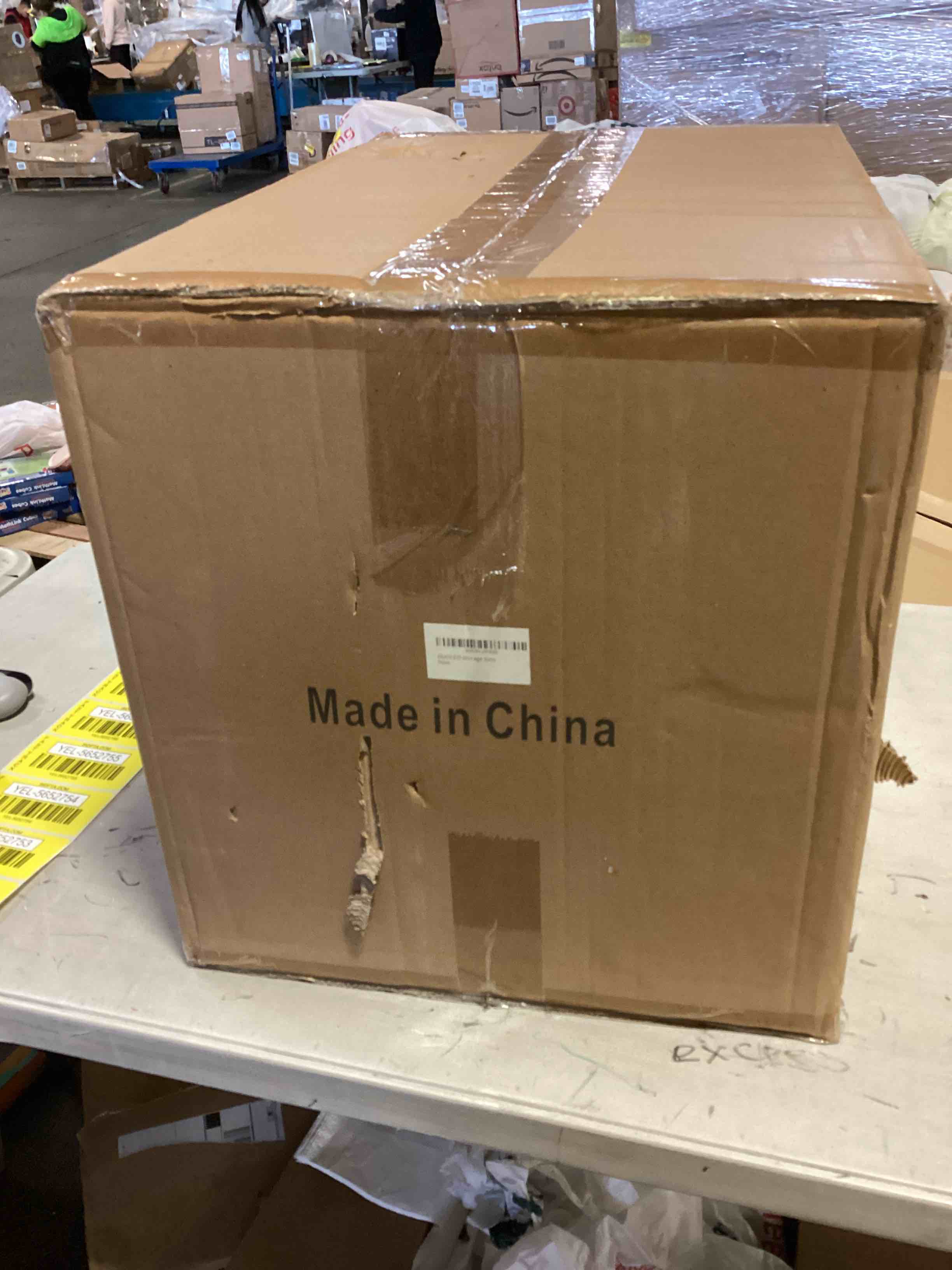 https://s3.amazonaws.com/lotting-images-prod/bidfta/YEL5652749_1699968634072.jpeg