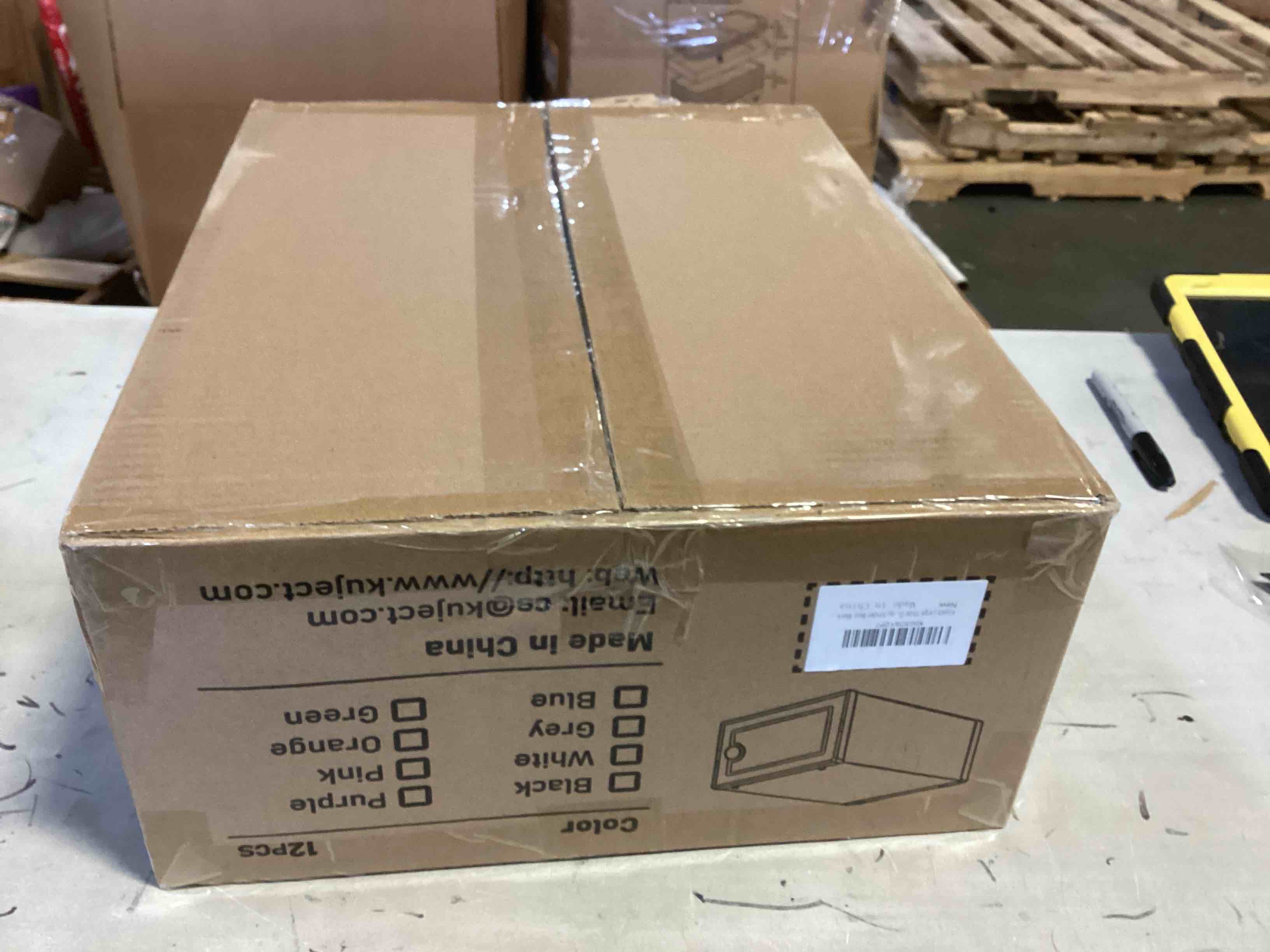 https://s3.amazonaws.com/lotting-images-prod/bidfta/YEL5652996_1700080873859.jpeg
